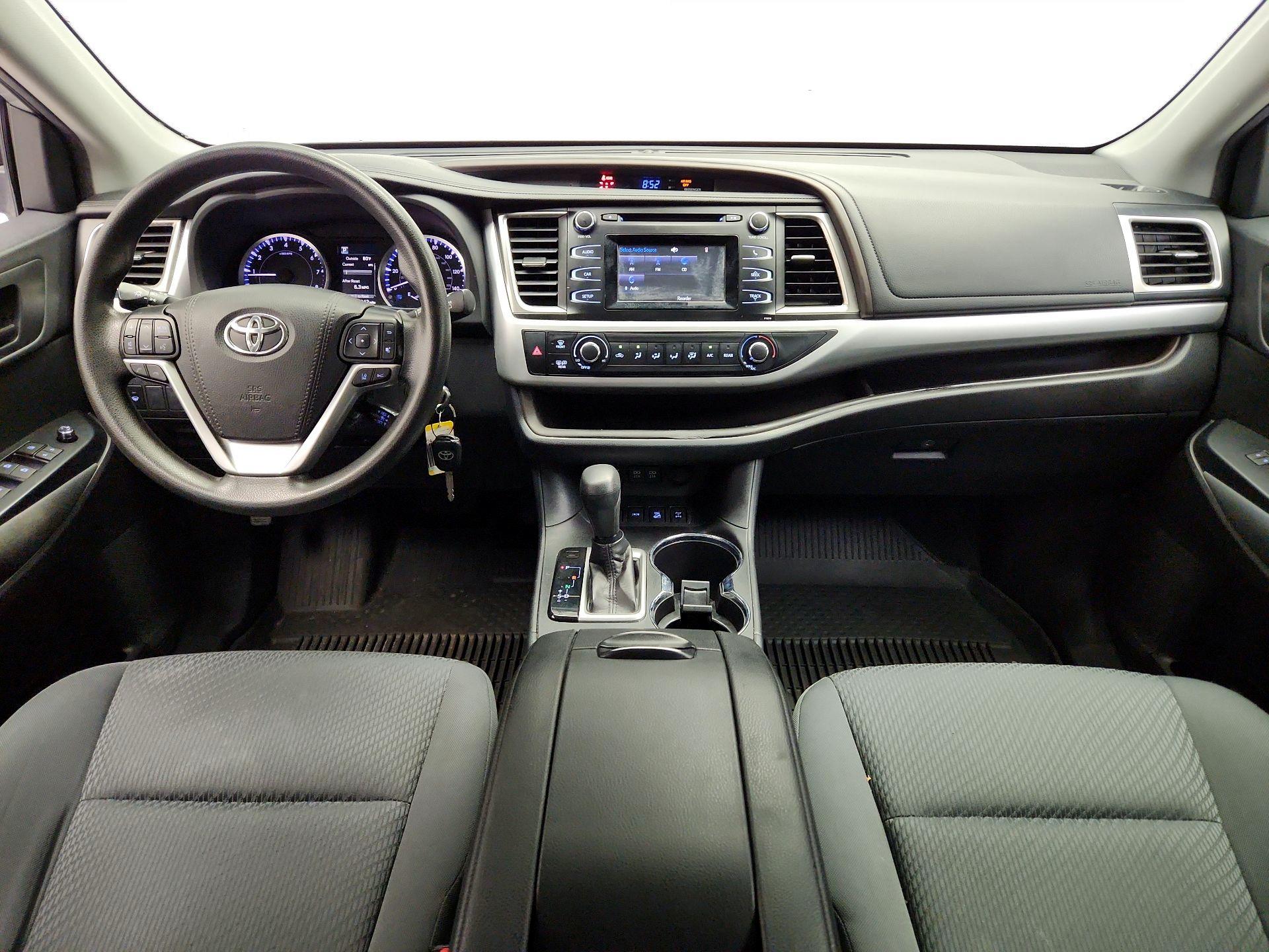 Thumbnail: 2019 Toyota Highlander - 9