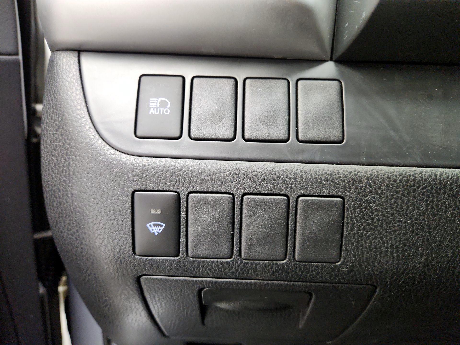 Thumbnail: 2019 Toyota Highlander - 13