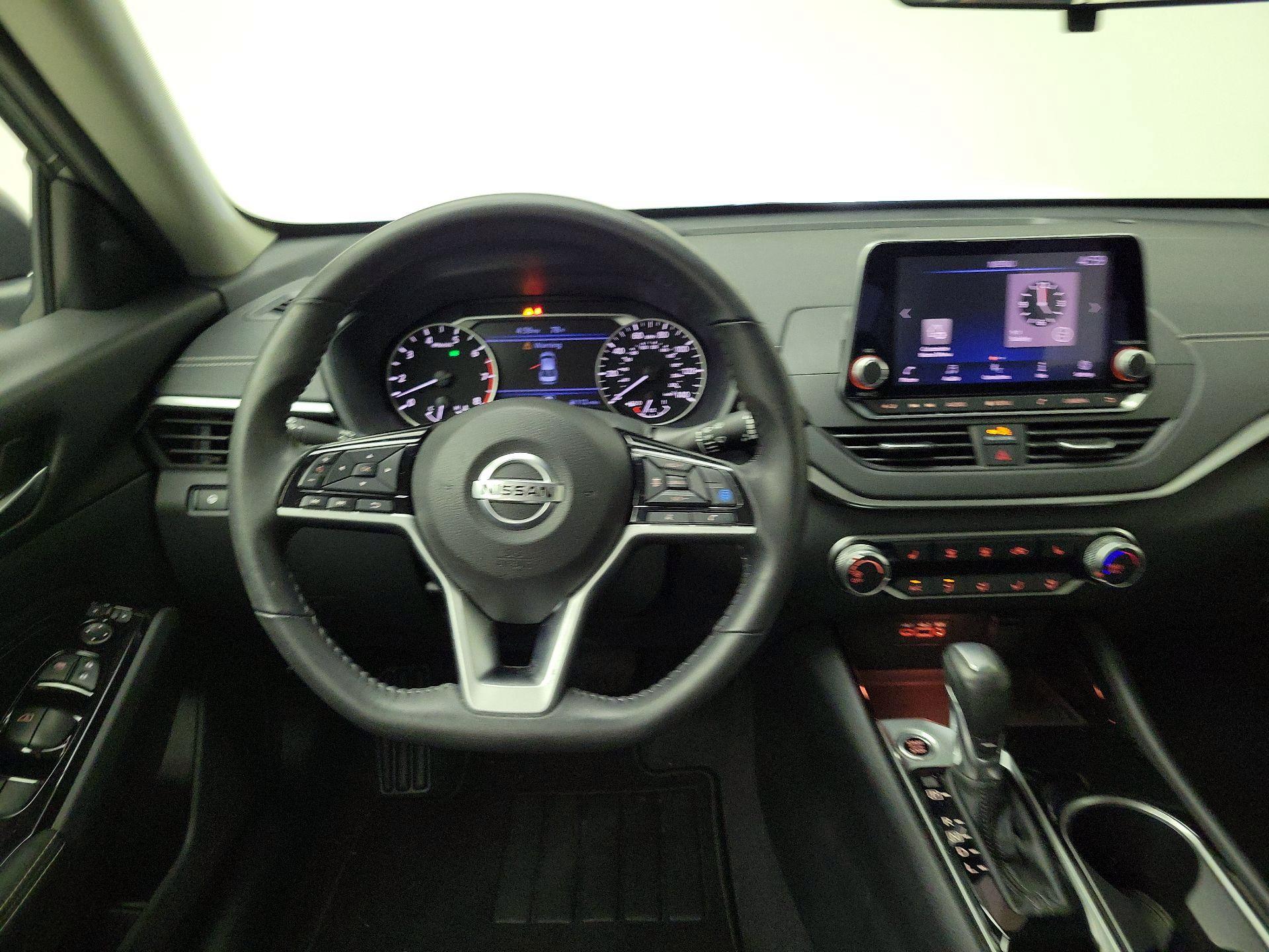 Thumbnail: 2021 Nissan Altima - 10