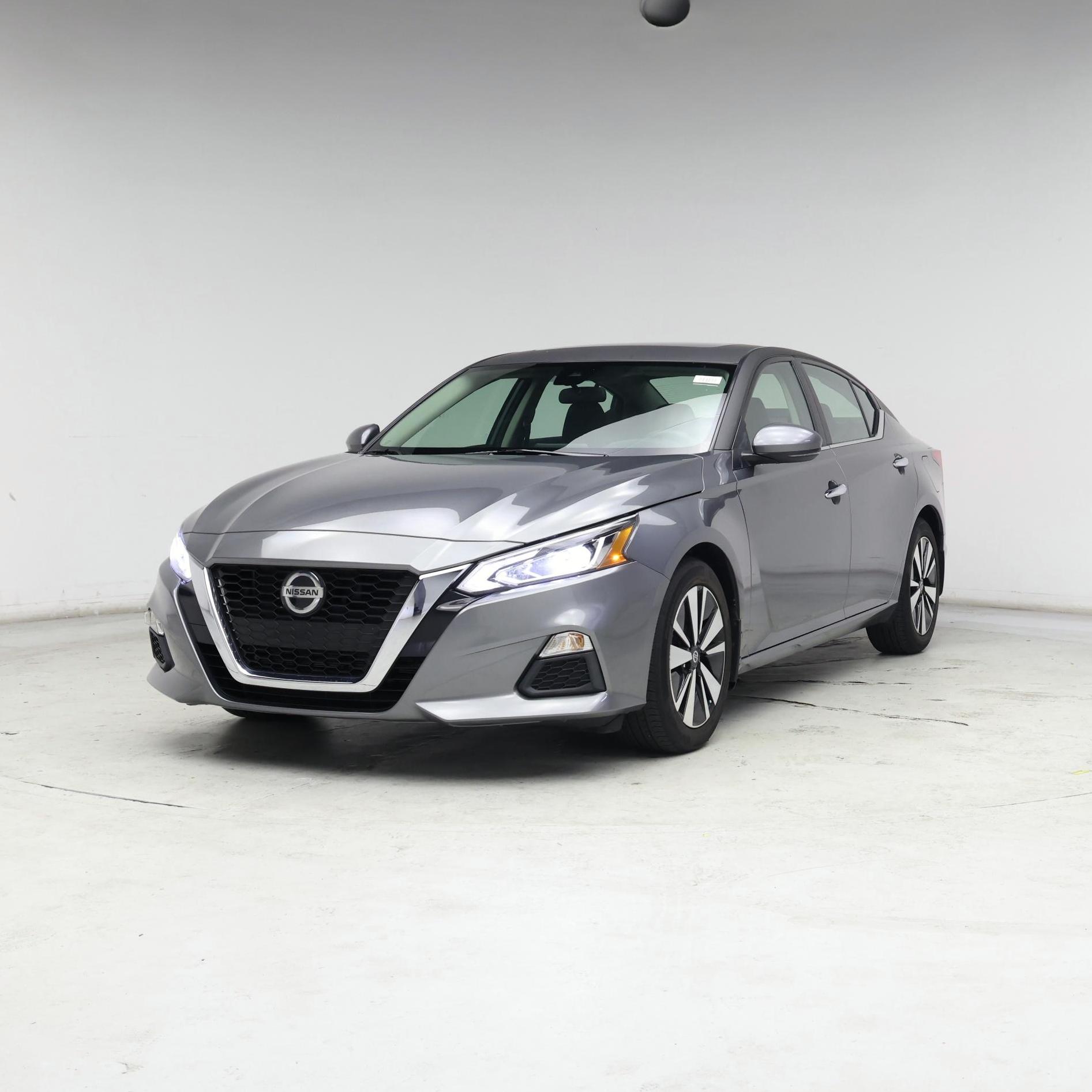 Thumbnail: 2021 Nissan Altima - 4