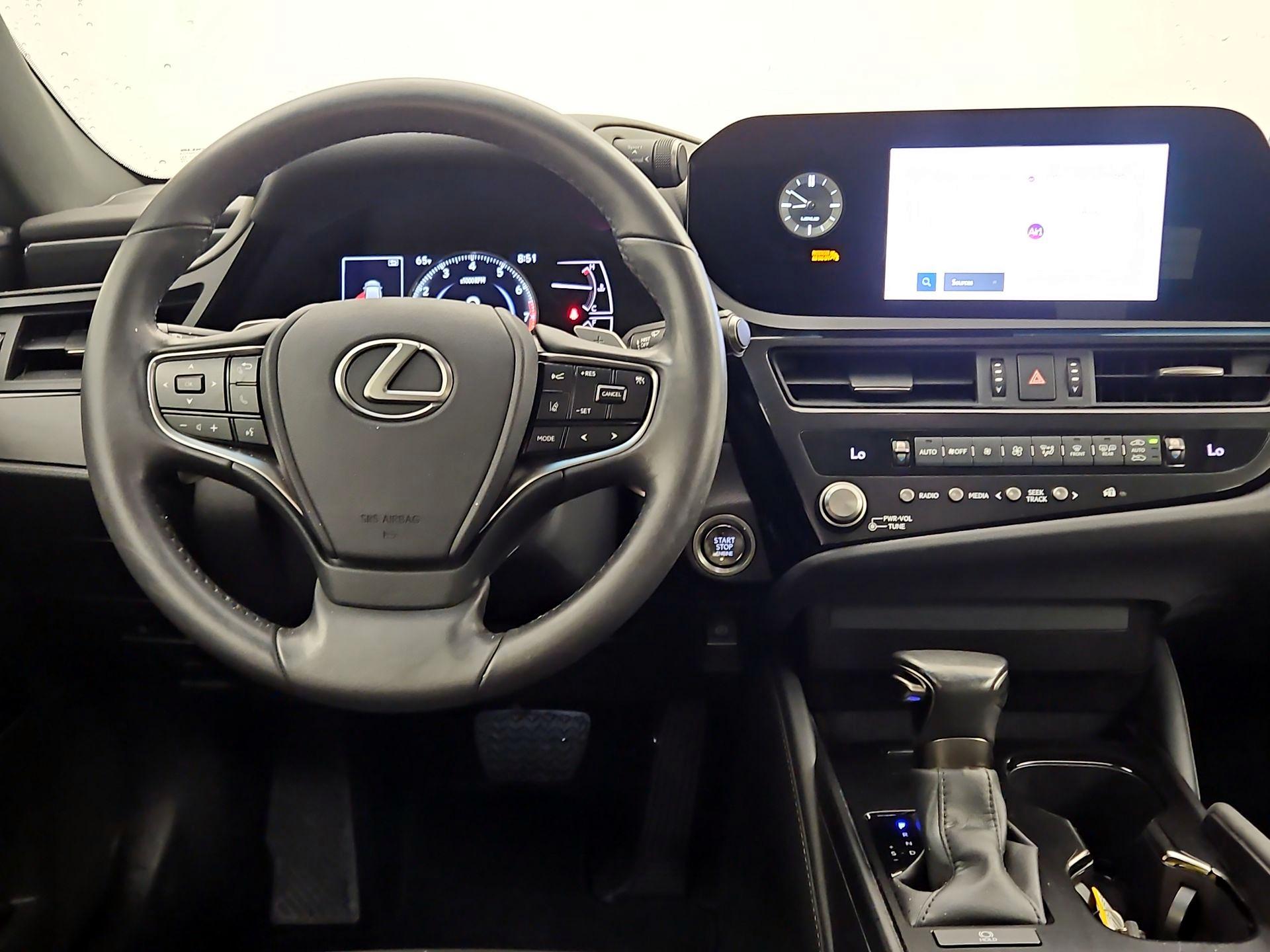 Thumbnail: 2023 Lexus ES - 10