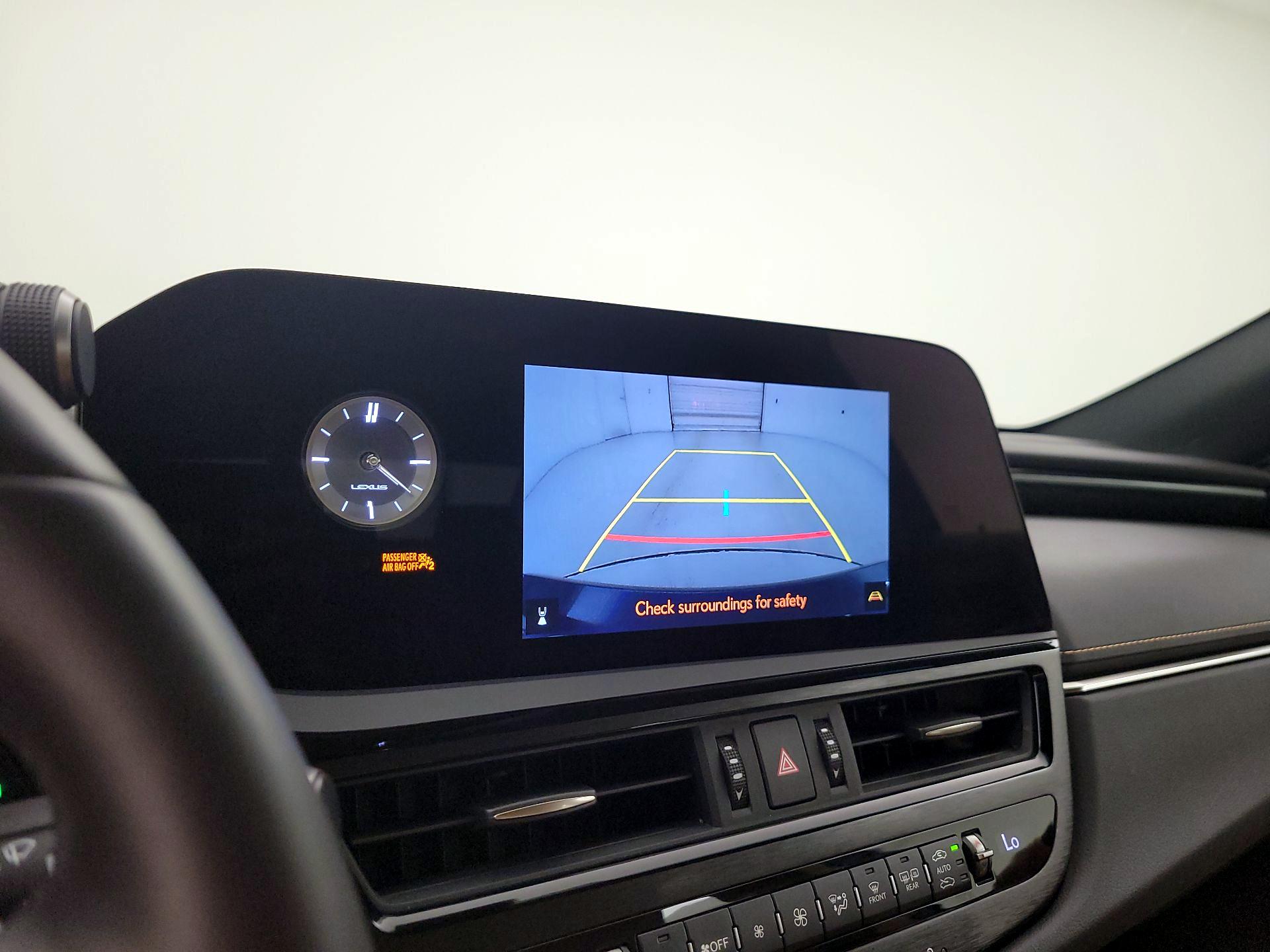 Thumbnail: 2023 Lexus ES - 15
