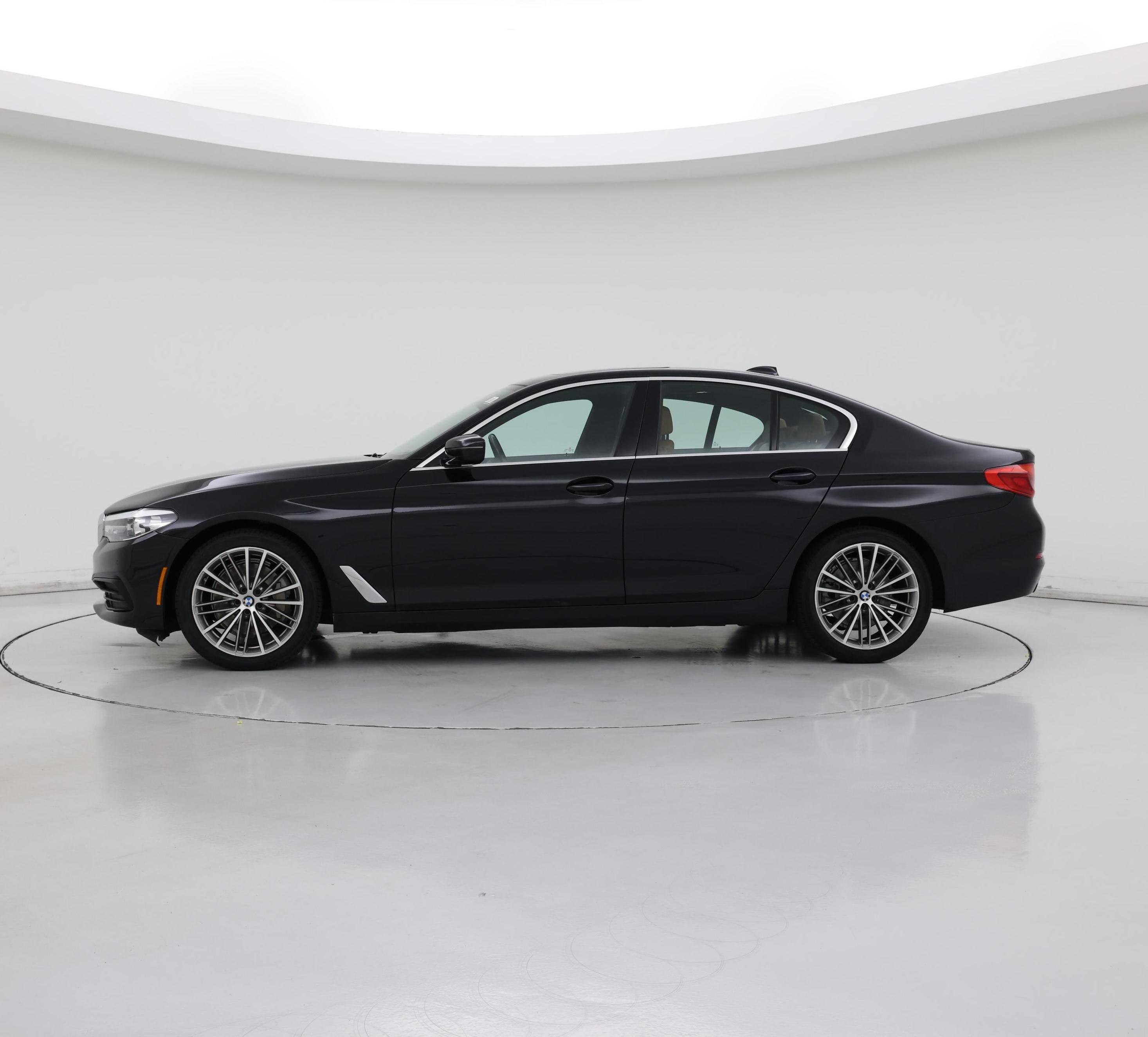 Thumbnail: 2020 BMW 5 Series - 3