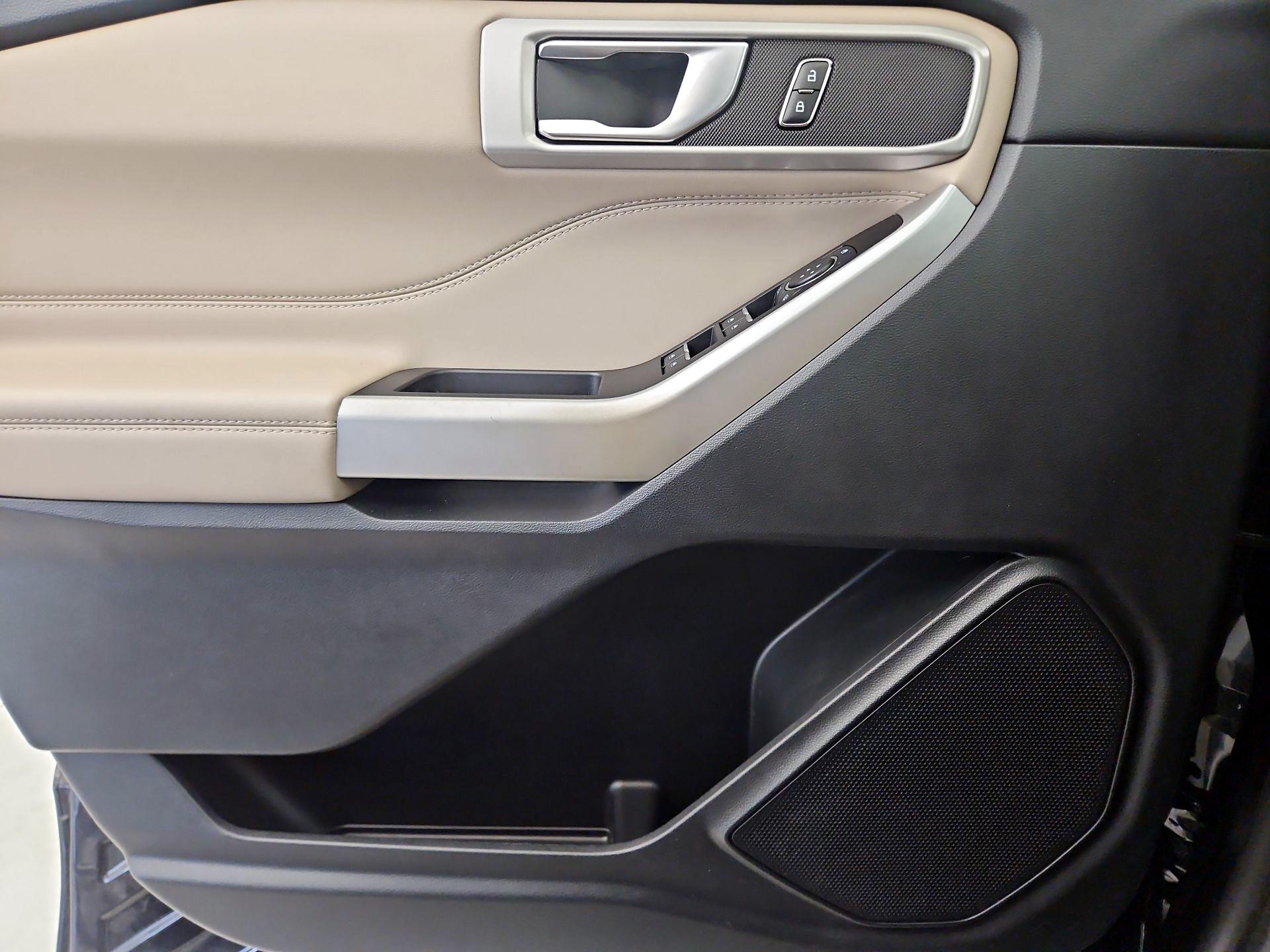 Thumbnail: 2021 Ford Explorer - 12