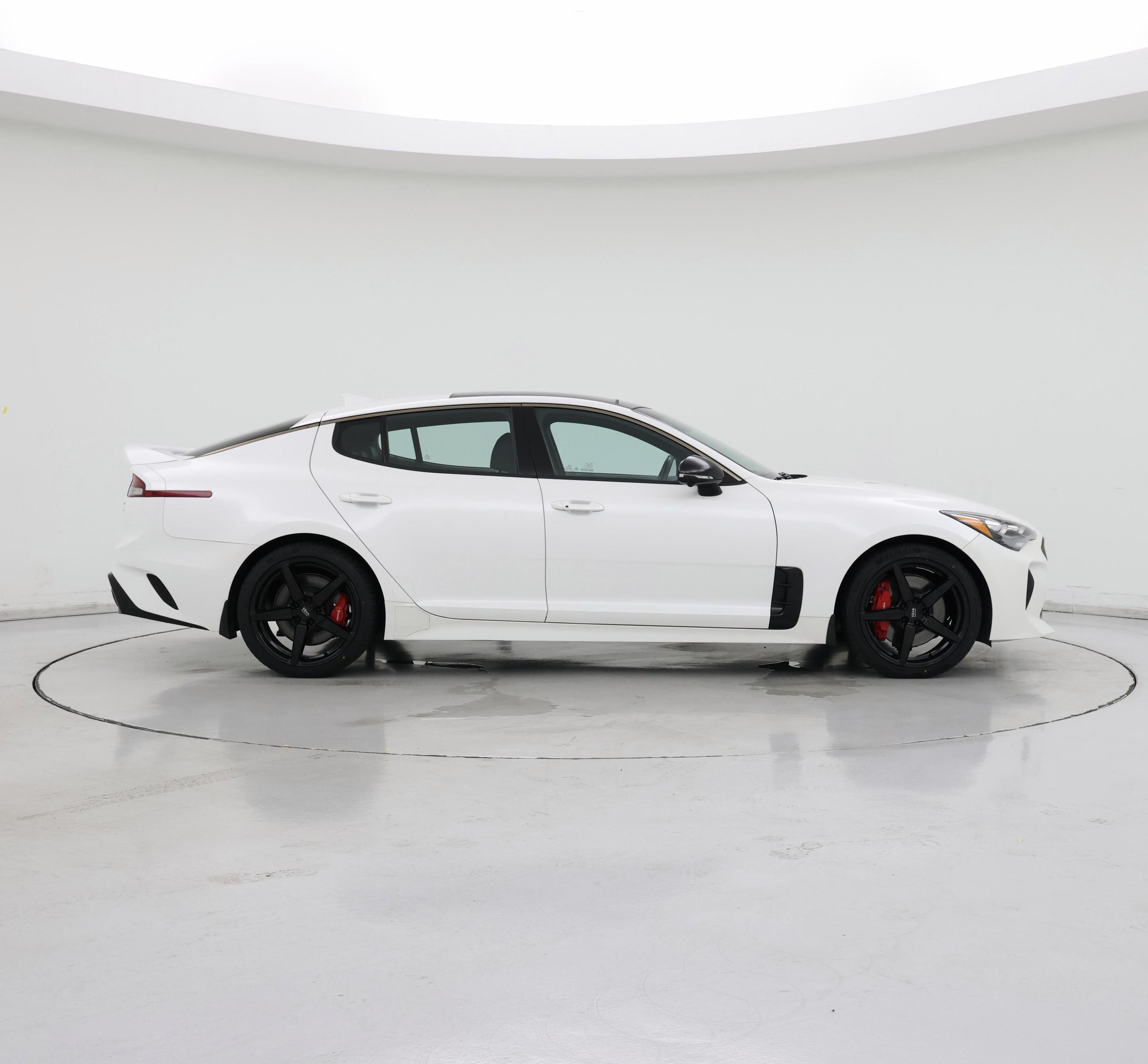 Thumbnail: 2022 Kia Stinger - 7