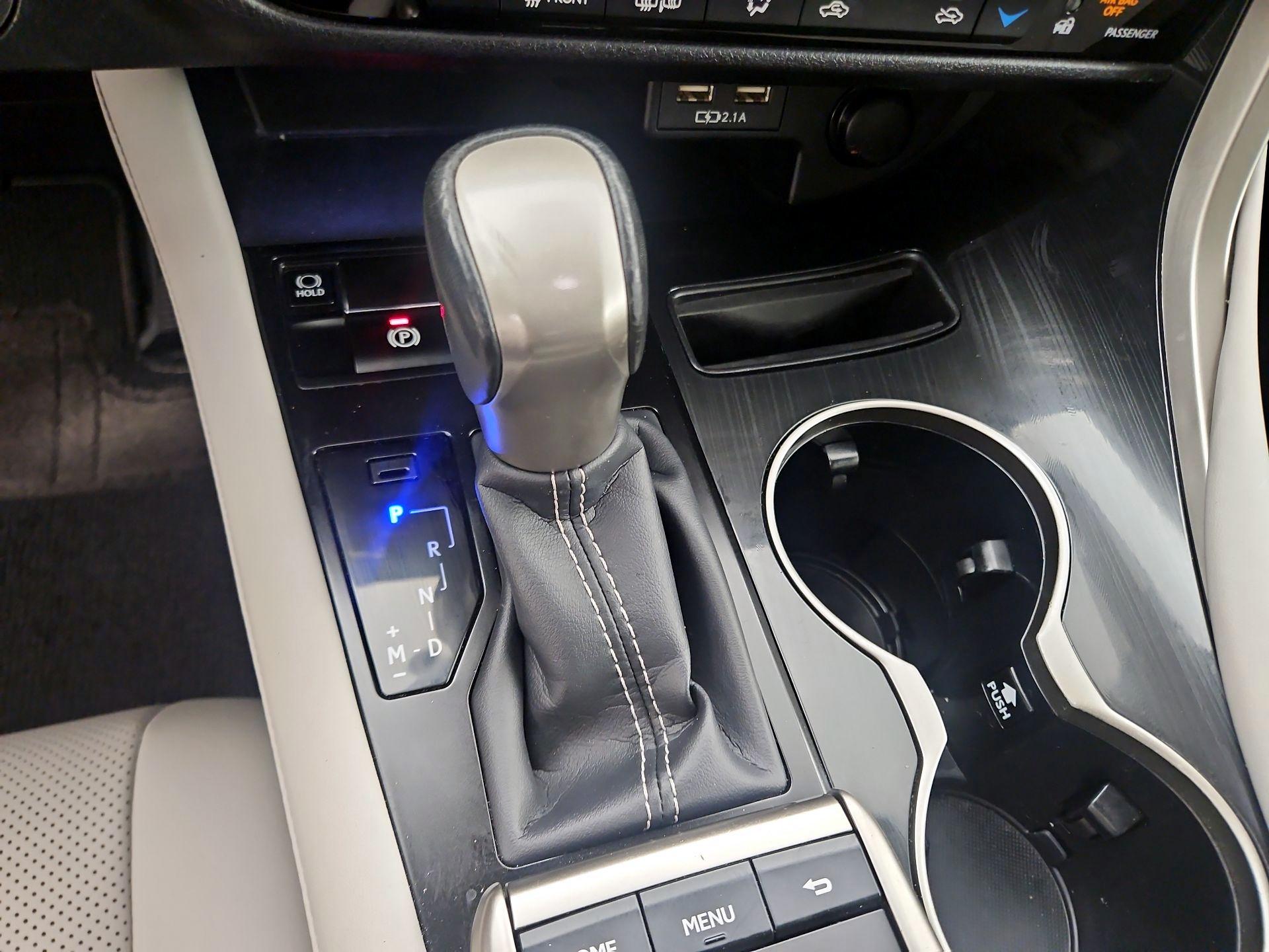 Thumbnail: 2020 Lexus RX - 17