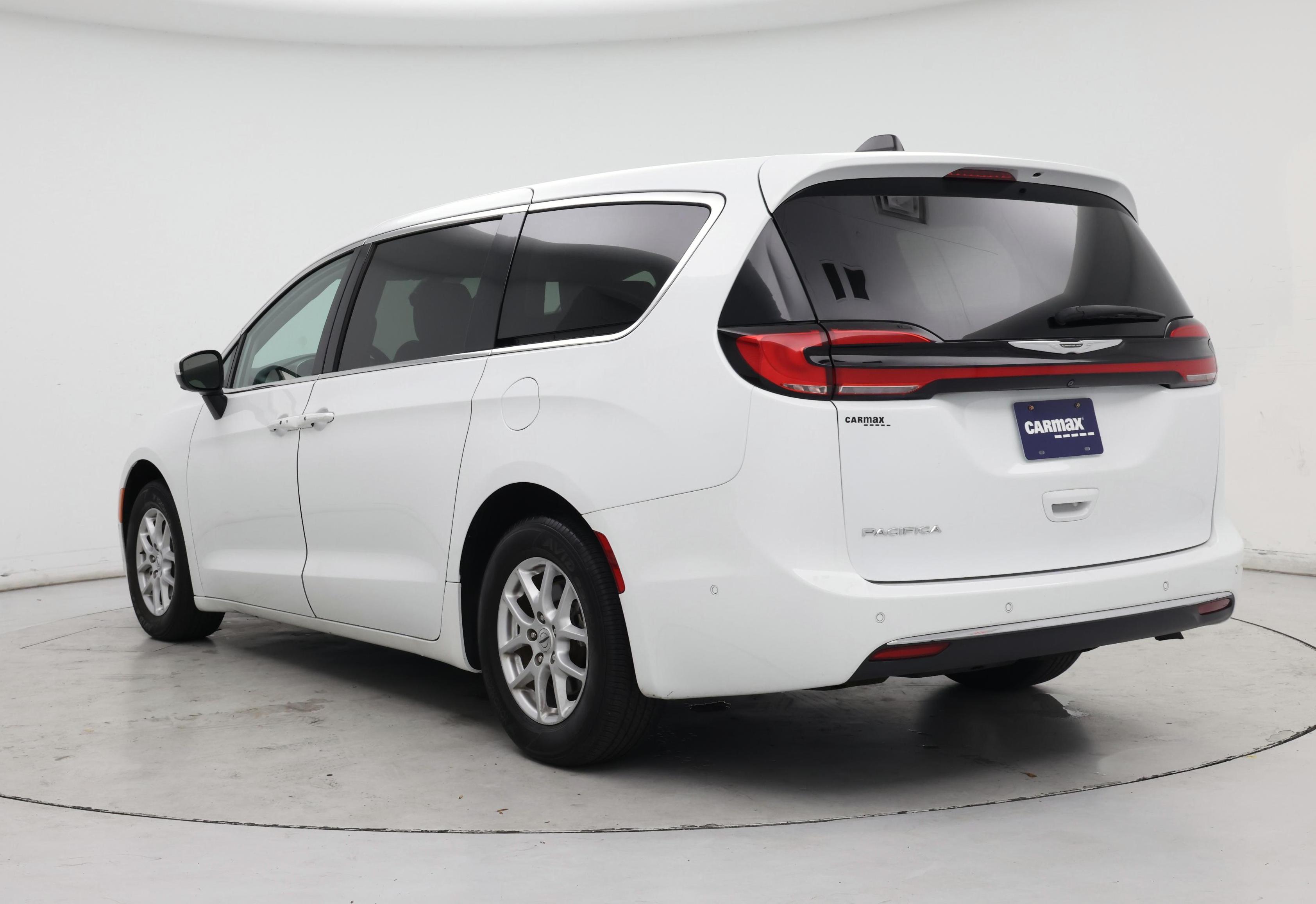 Thumbnail: 2023 Chrysler Pacifica - 2