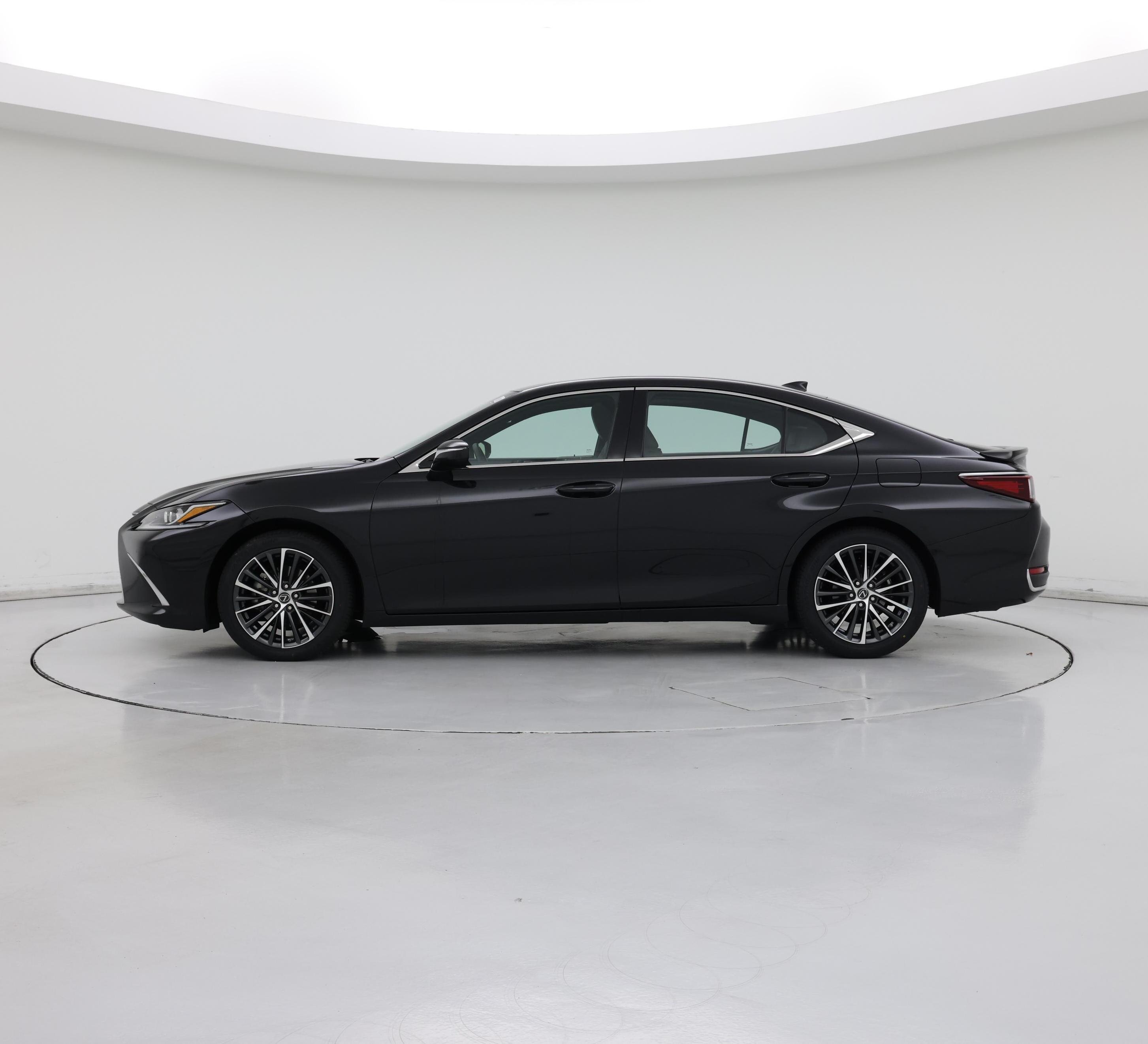 Thumbnail: 2023 Lexus ES - 3