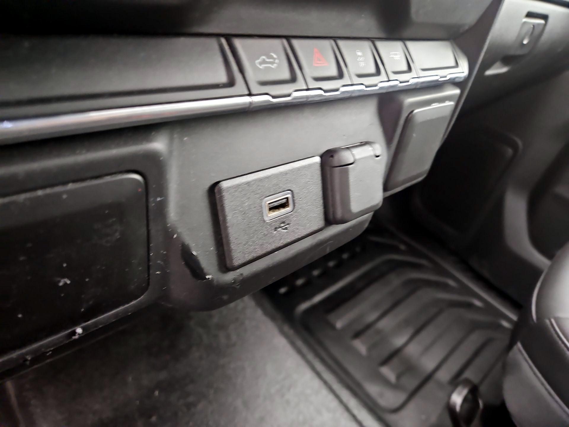 Thumbnail: 2020 Chevrolet Silverado 2500 - 18