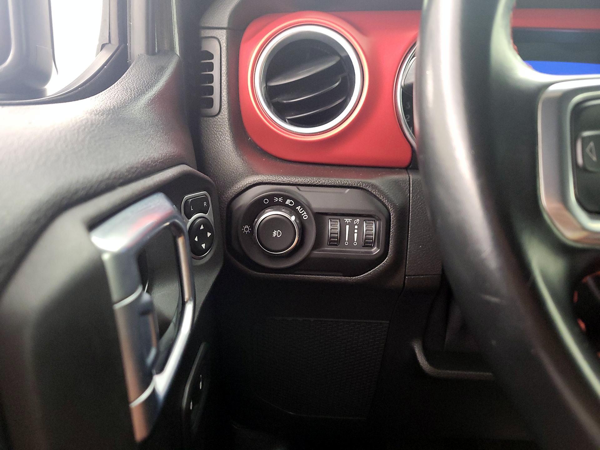 Thumbnail: 2021 Jeep Wrangler - 13