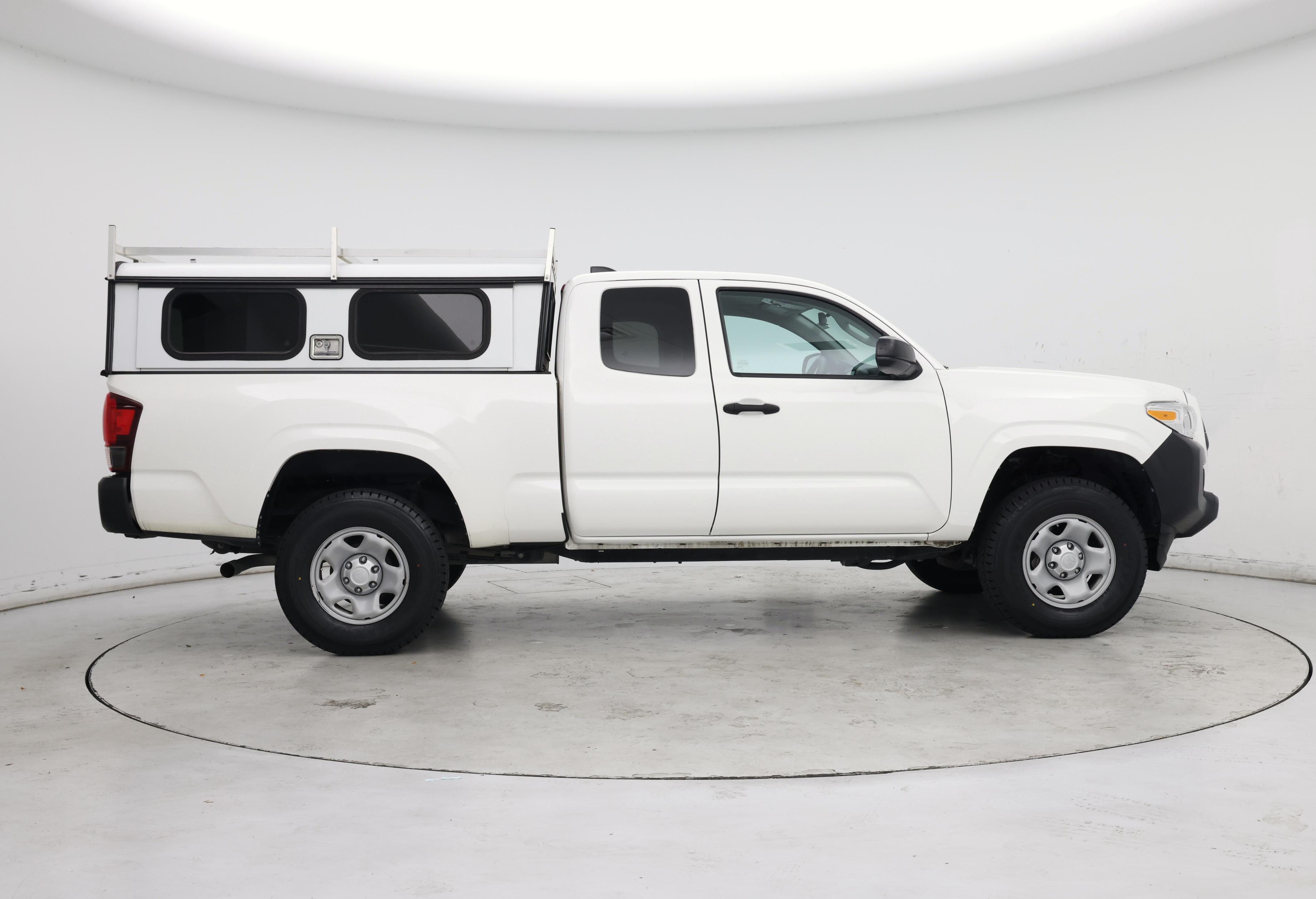 Thumbnail: 2021 Toyota Tacoma - 7