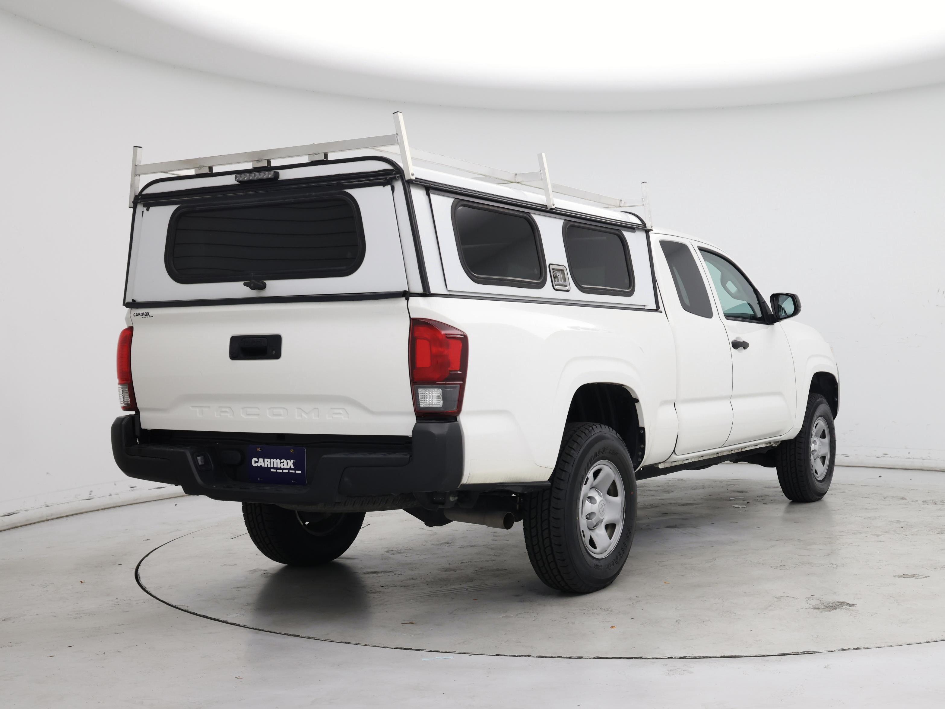 Thumbnail: 2021 Toyota Tacoma - 8