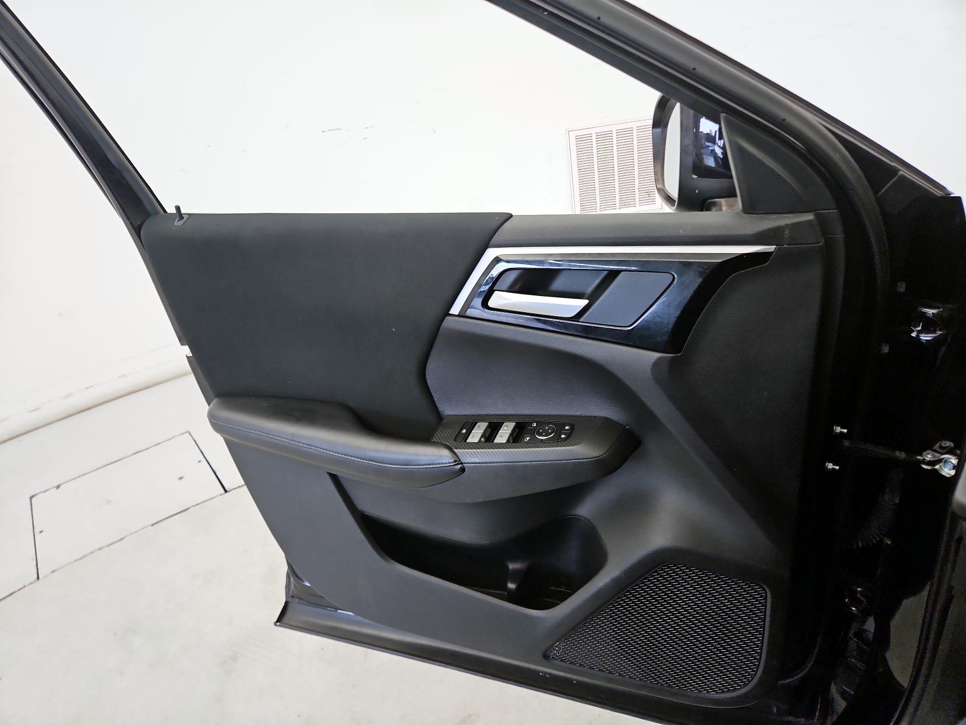 Thumbnail: 2022 Mitsubishi Outlander - 12