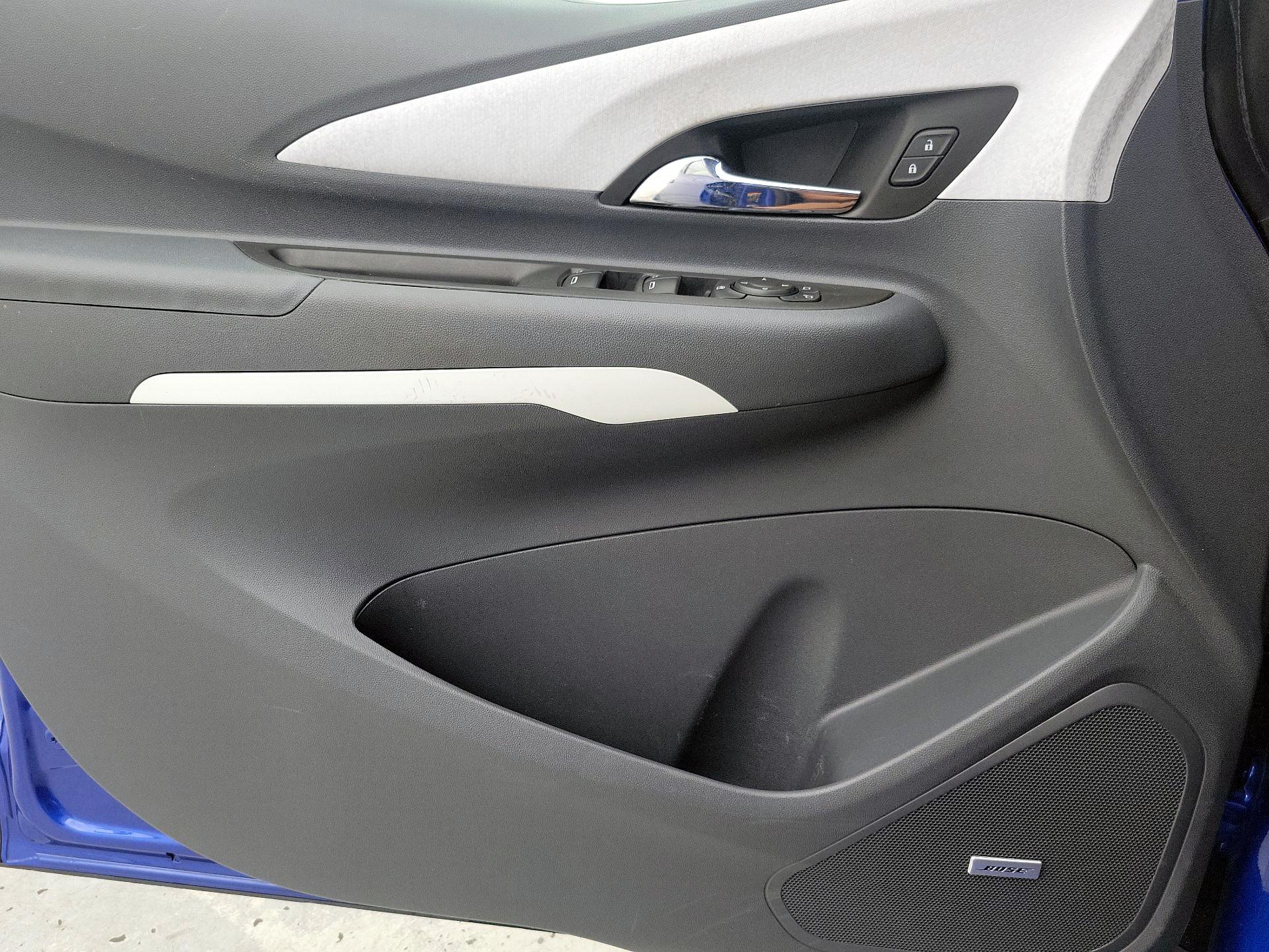 Thumbnail: 2020 Chevrolet Bolt EV - 12