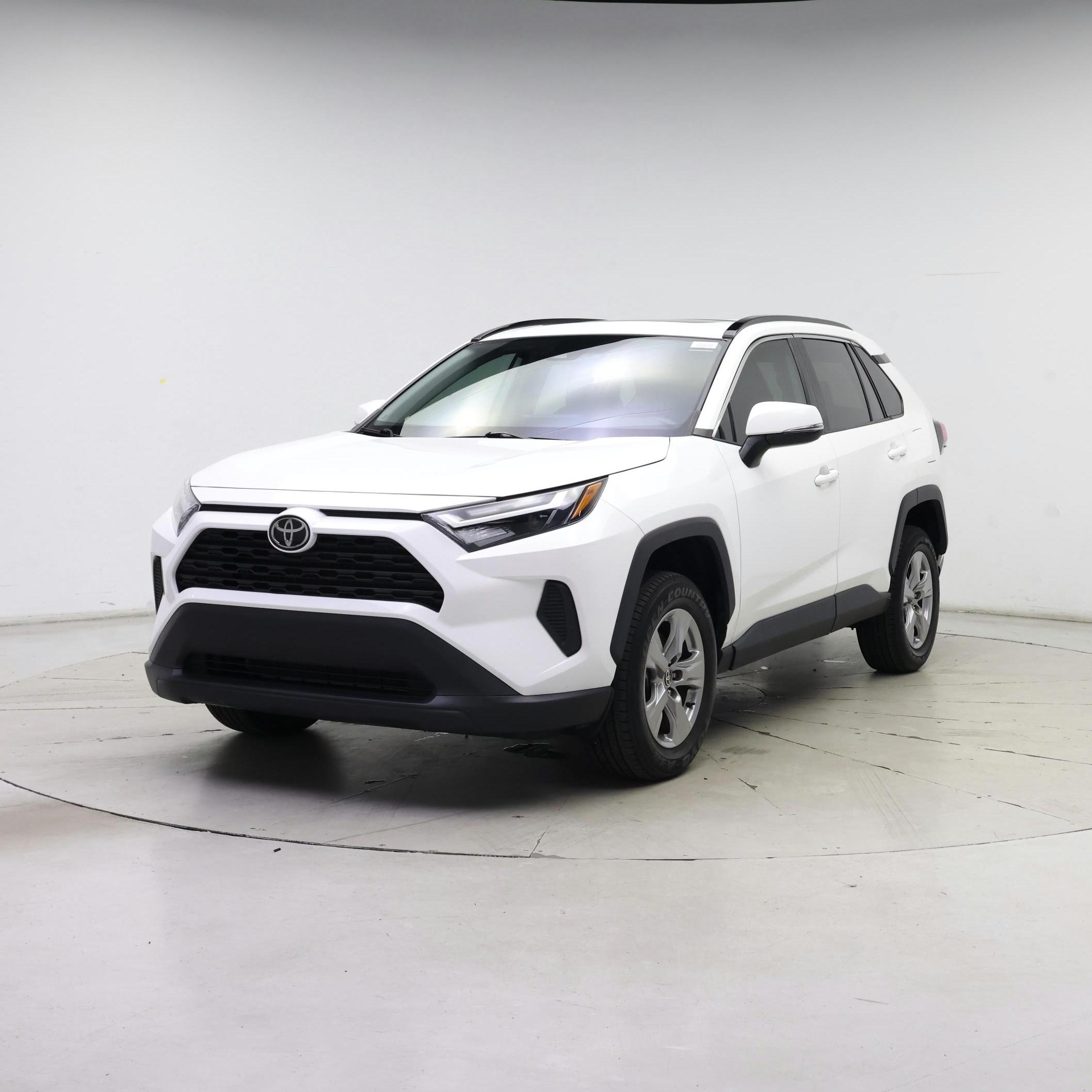Thumbnail: 2022 Toyota RAV4 - 4