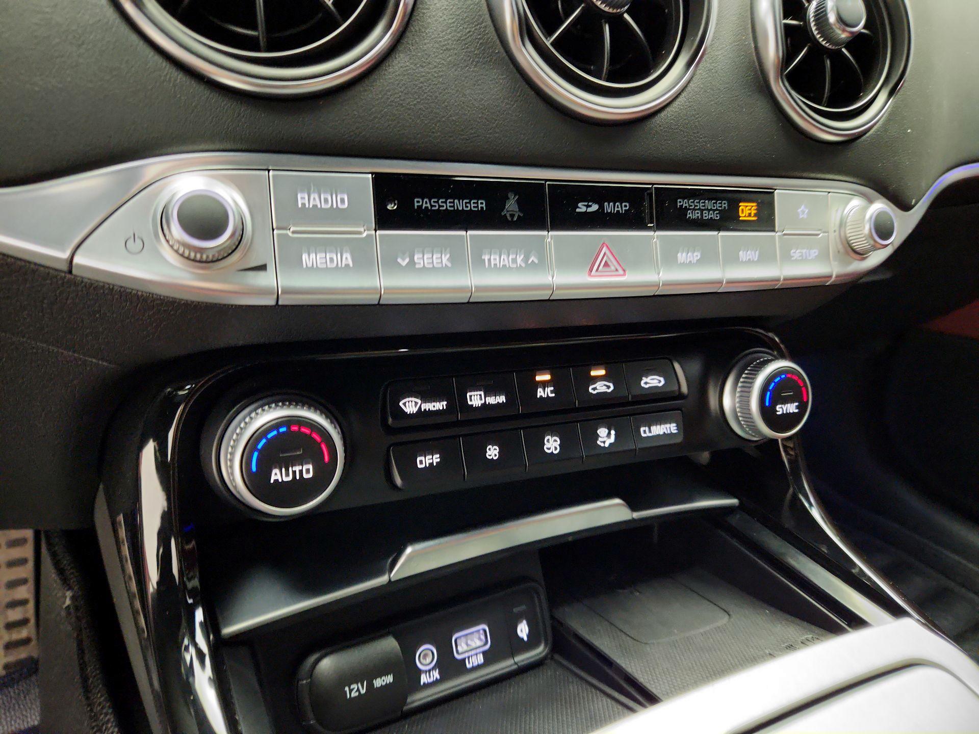Thumbnail: 2019 Kia Stinger - 17