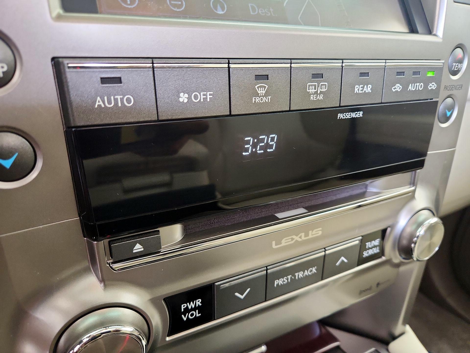 Thumbnail: 2015 Lexus GX - 17
