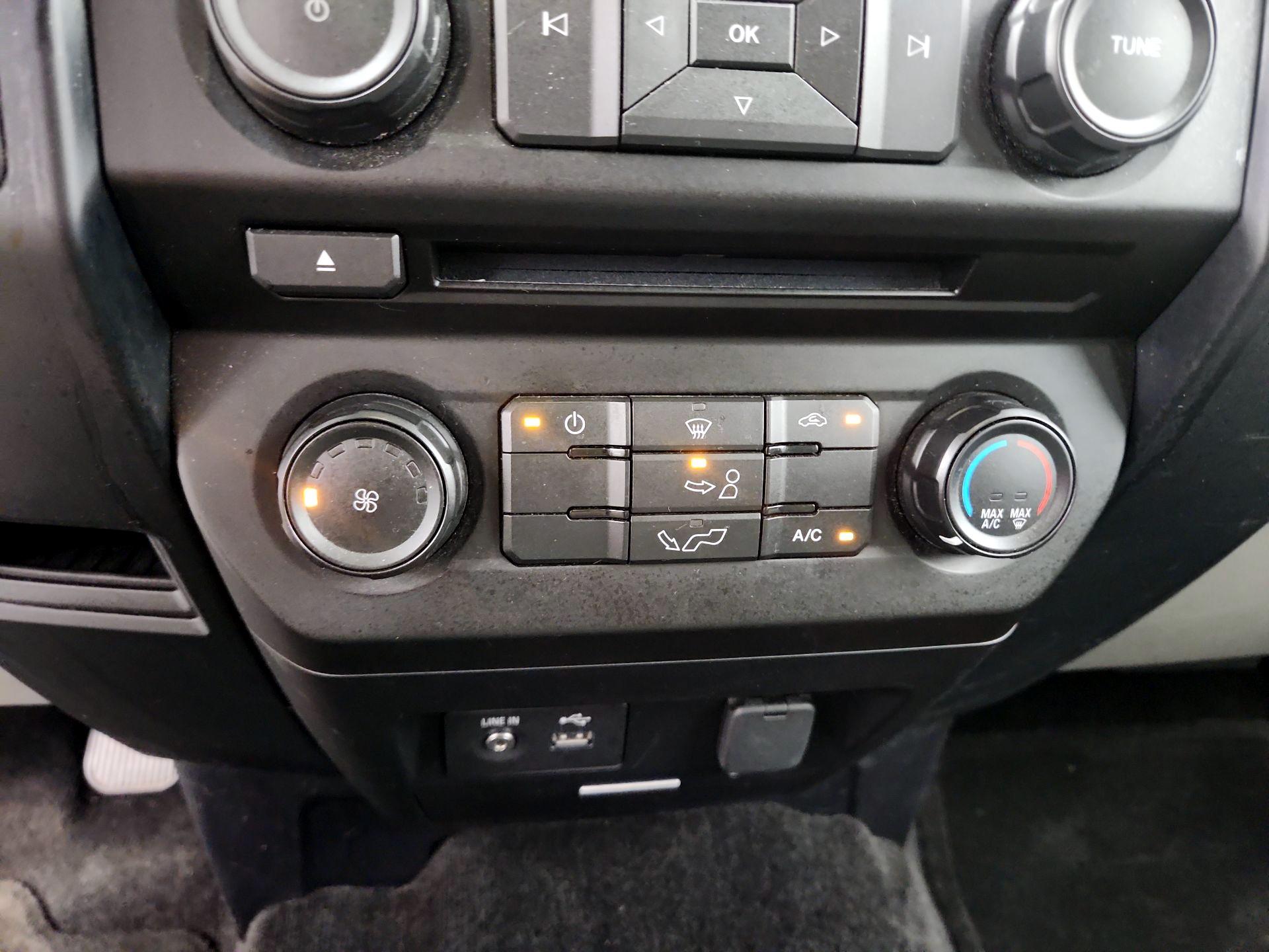 Thumbnail: 2015 Ford F-150 - 16