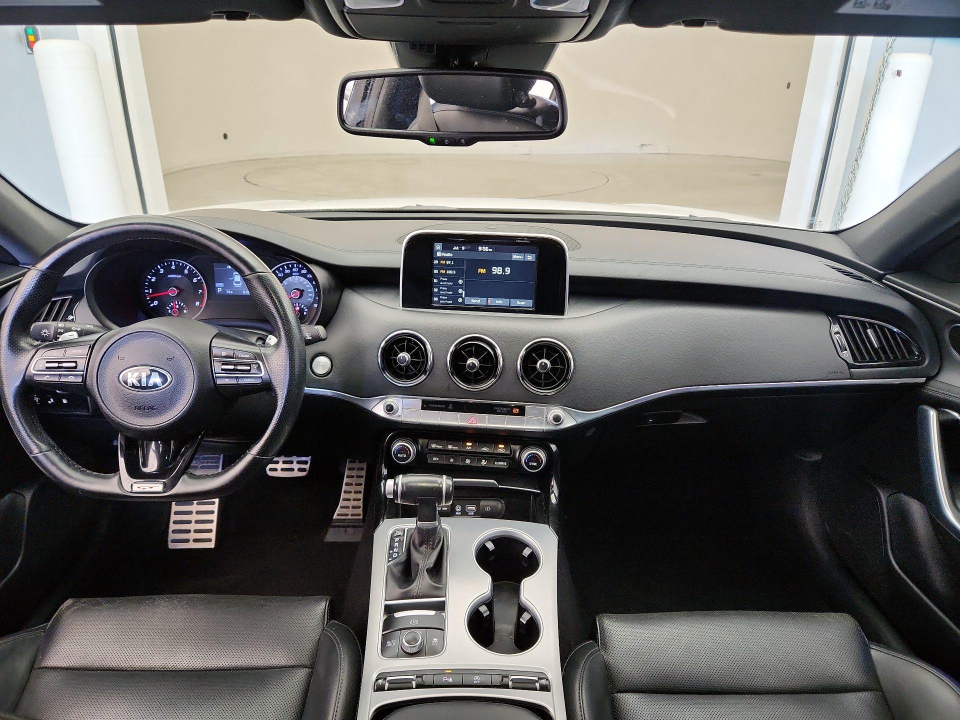 Thumbnail: 2019 Kia Stinger - 9