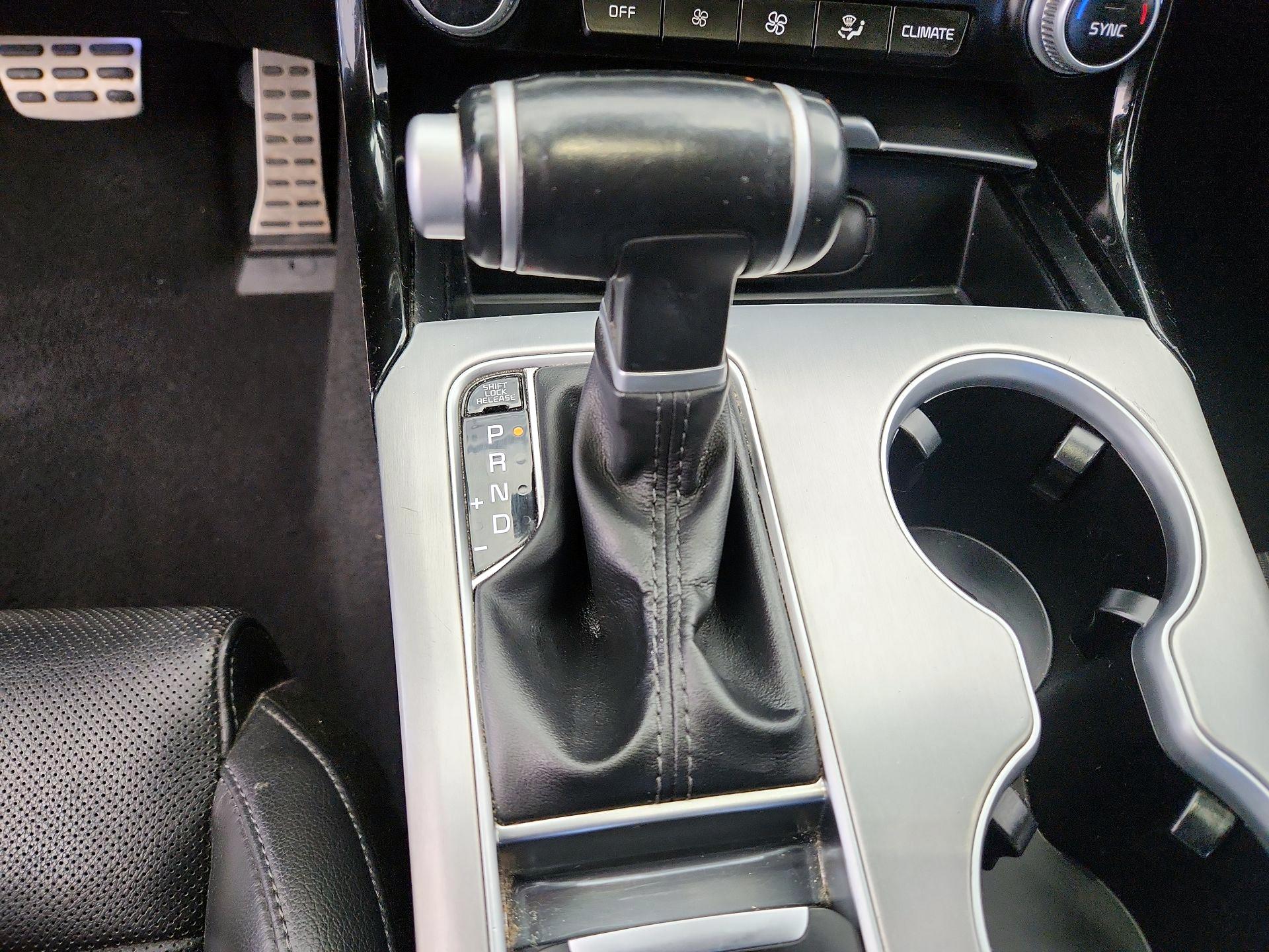 Thumbnail: 2019 Kia Stinger - 17