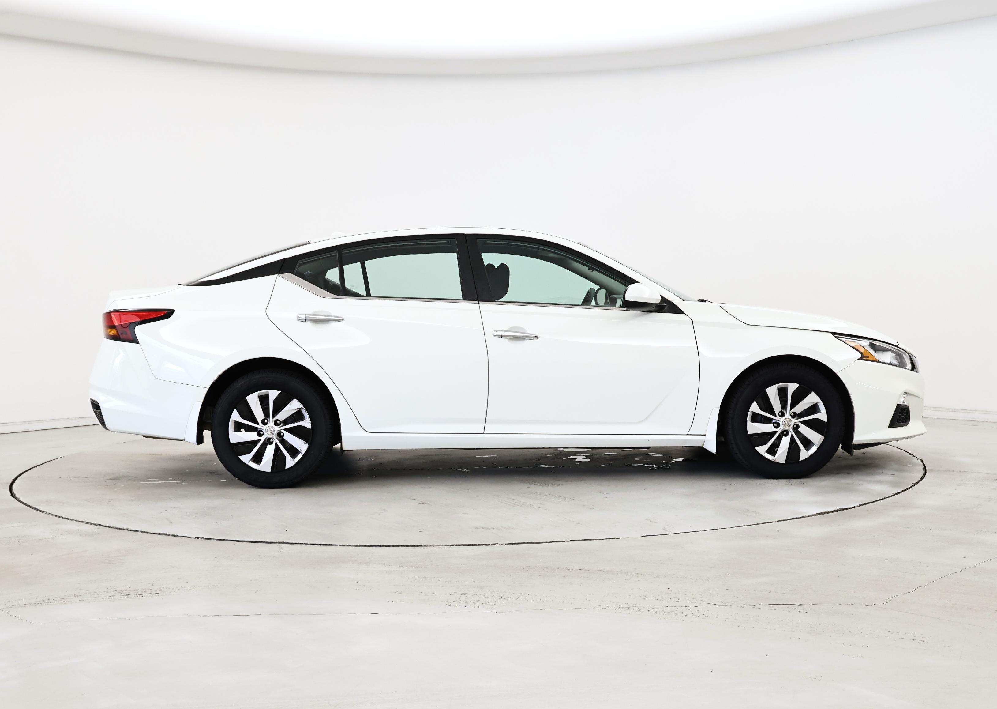Thumbnail: 2015 Volvo S60 - 7