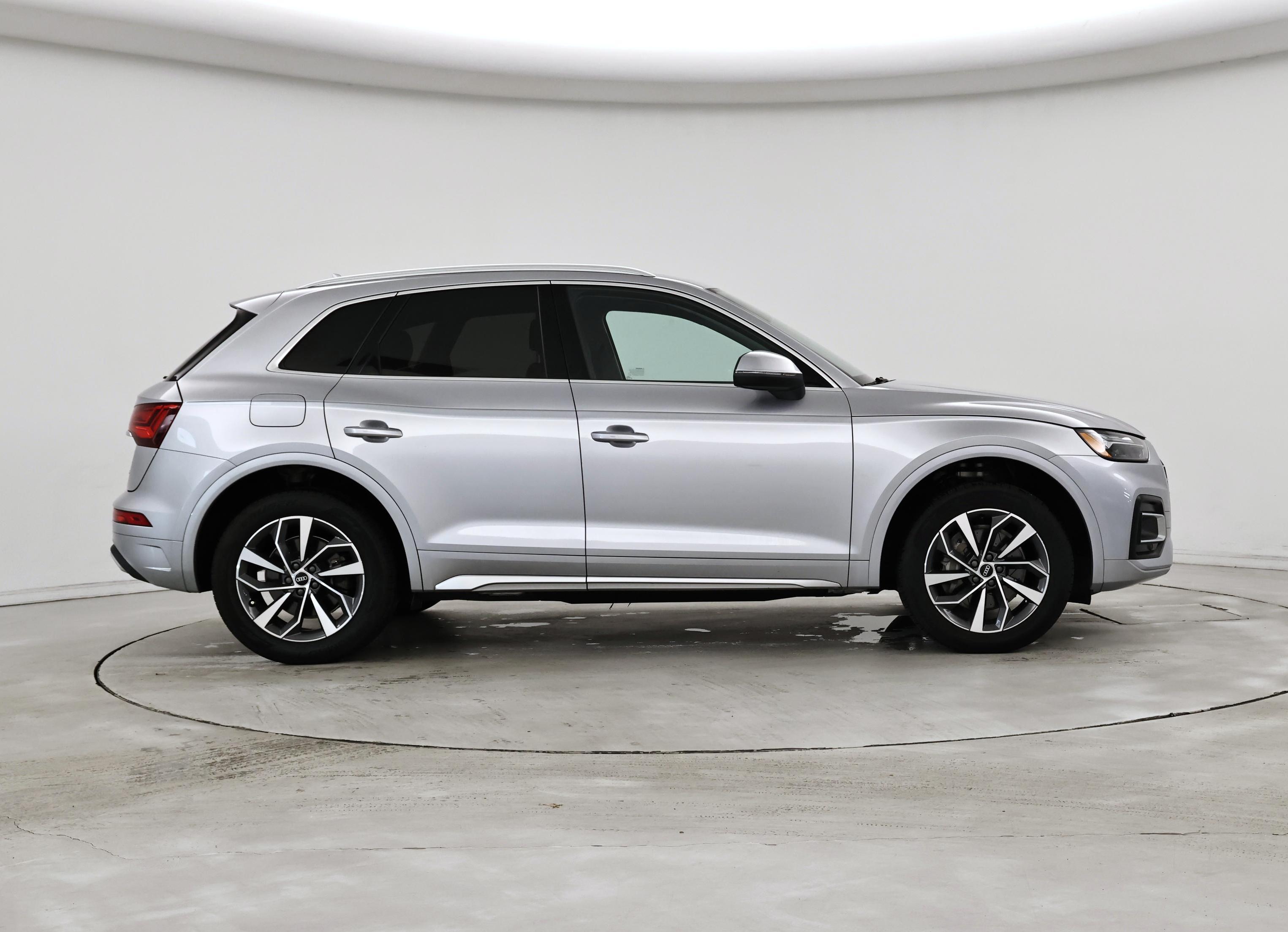 Thumbnail: 2021 Audi Q5 - 7