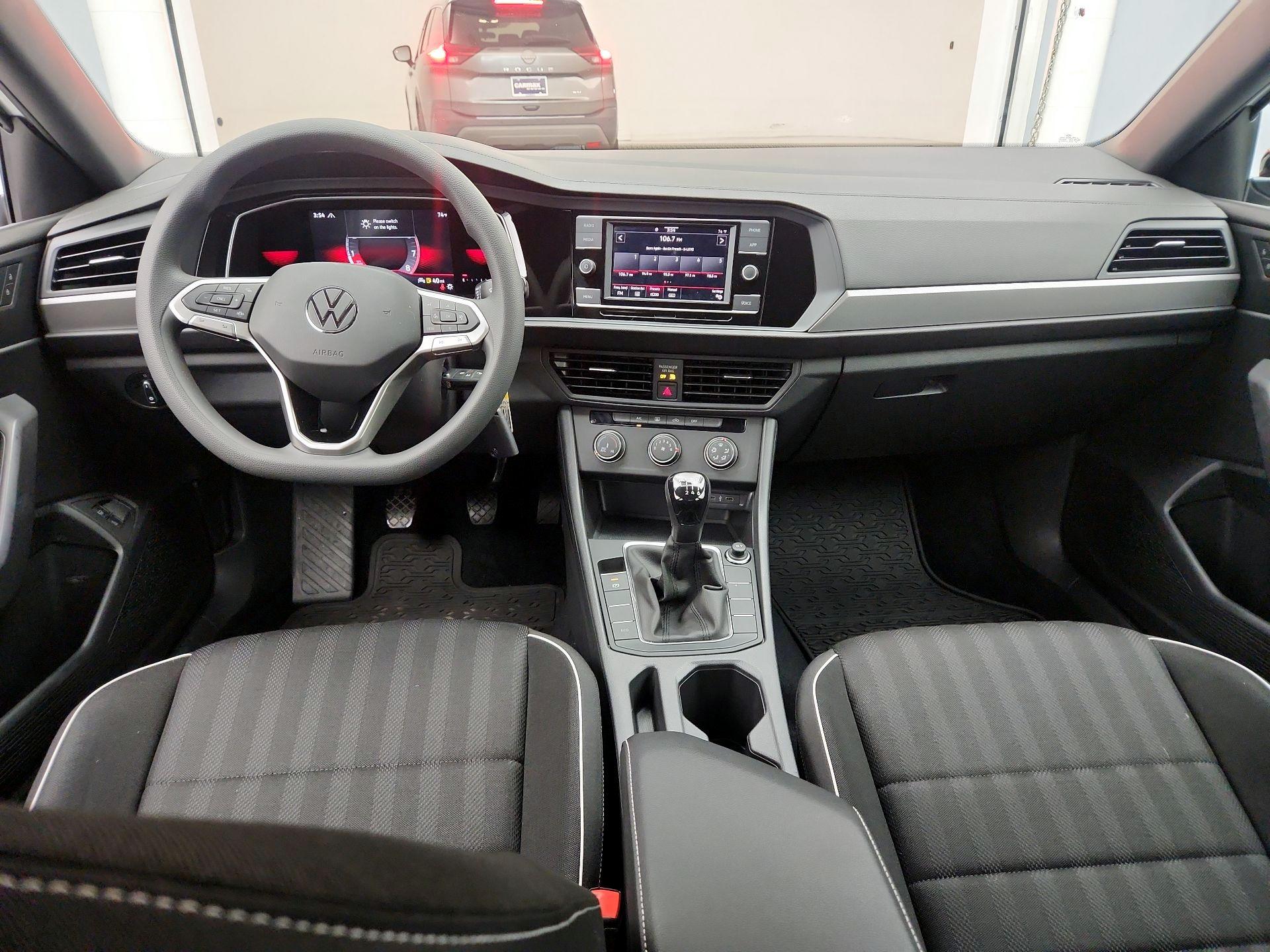 Thumbnail: 2022 Volkswagen Jetta - 9