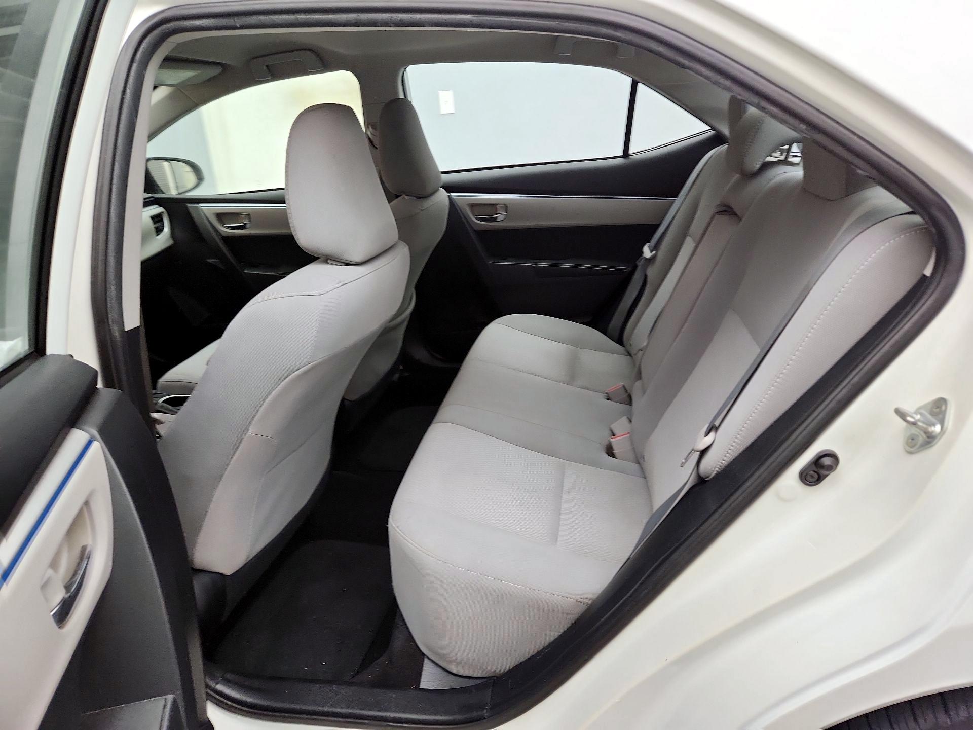 Thumbnail: 2016 Toyota Corolla - 19