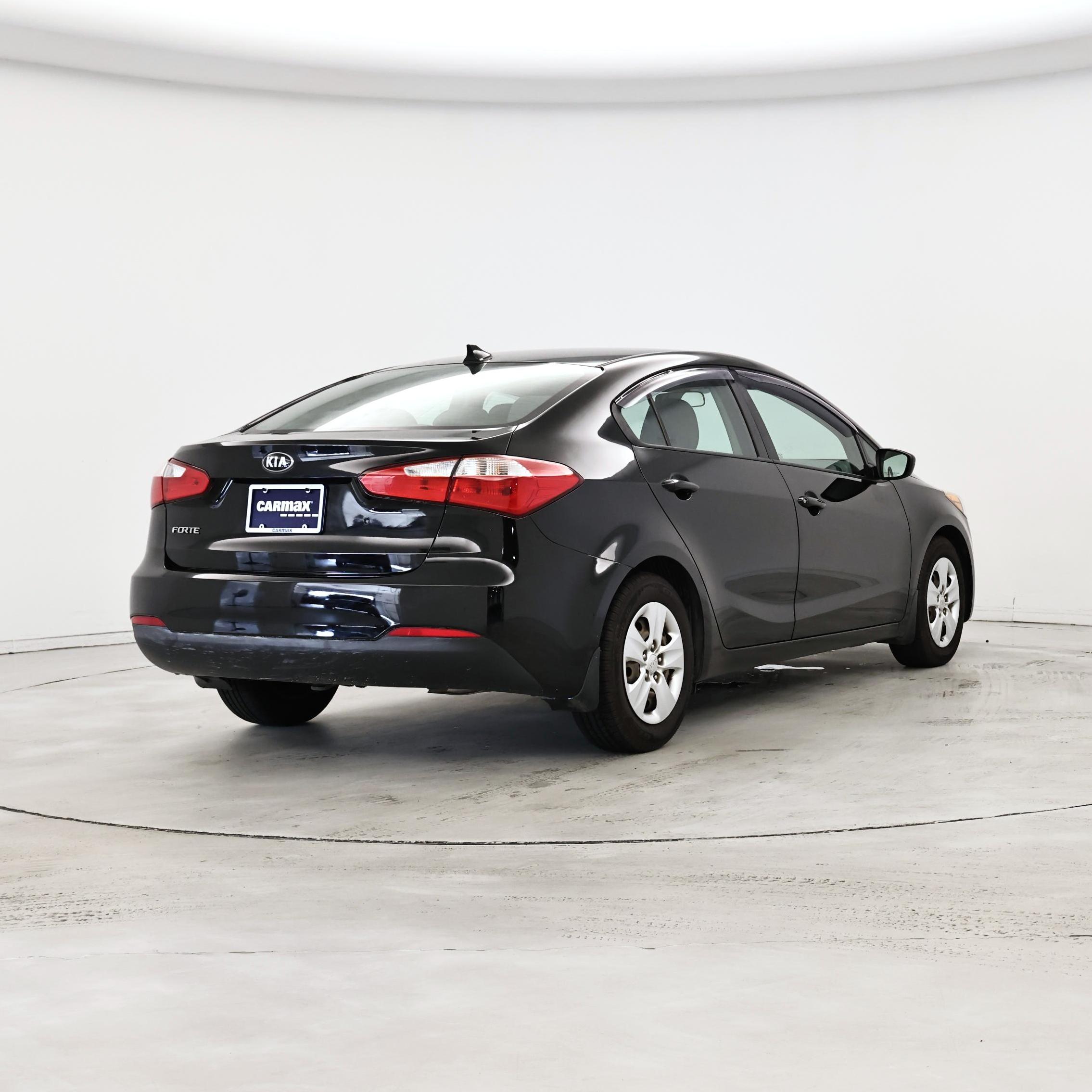 Thumbnail: 2015 Kia Forte - 8