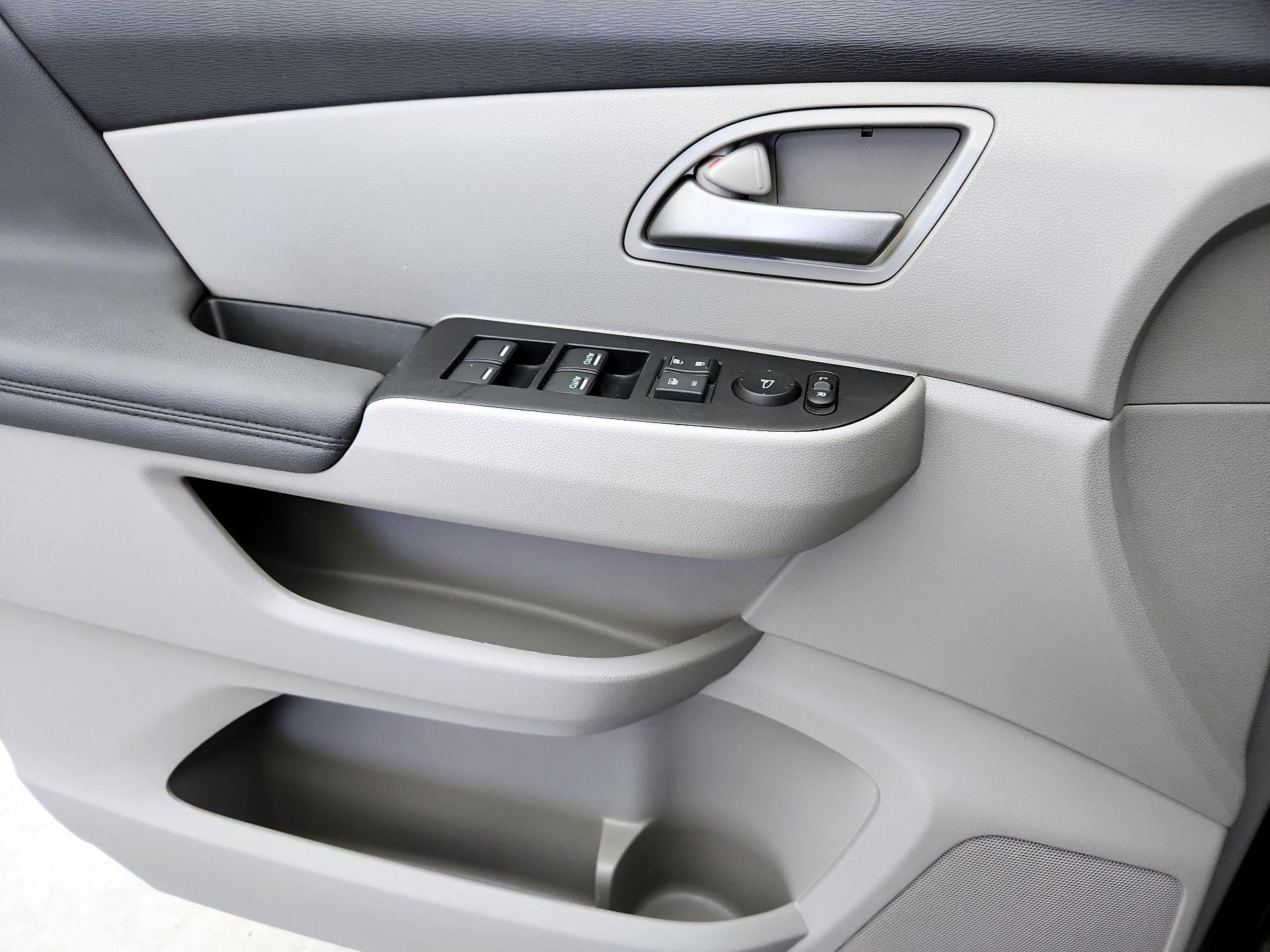 Thumbnail: 2013 Honda Odyssey - 12