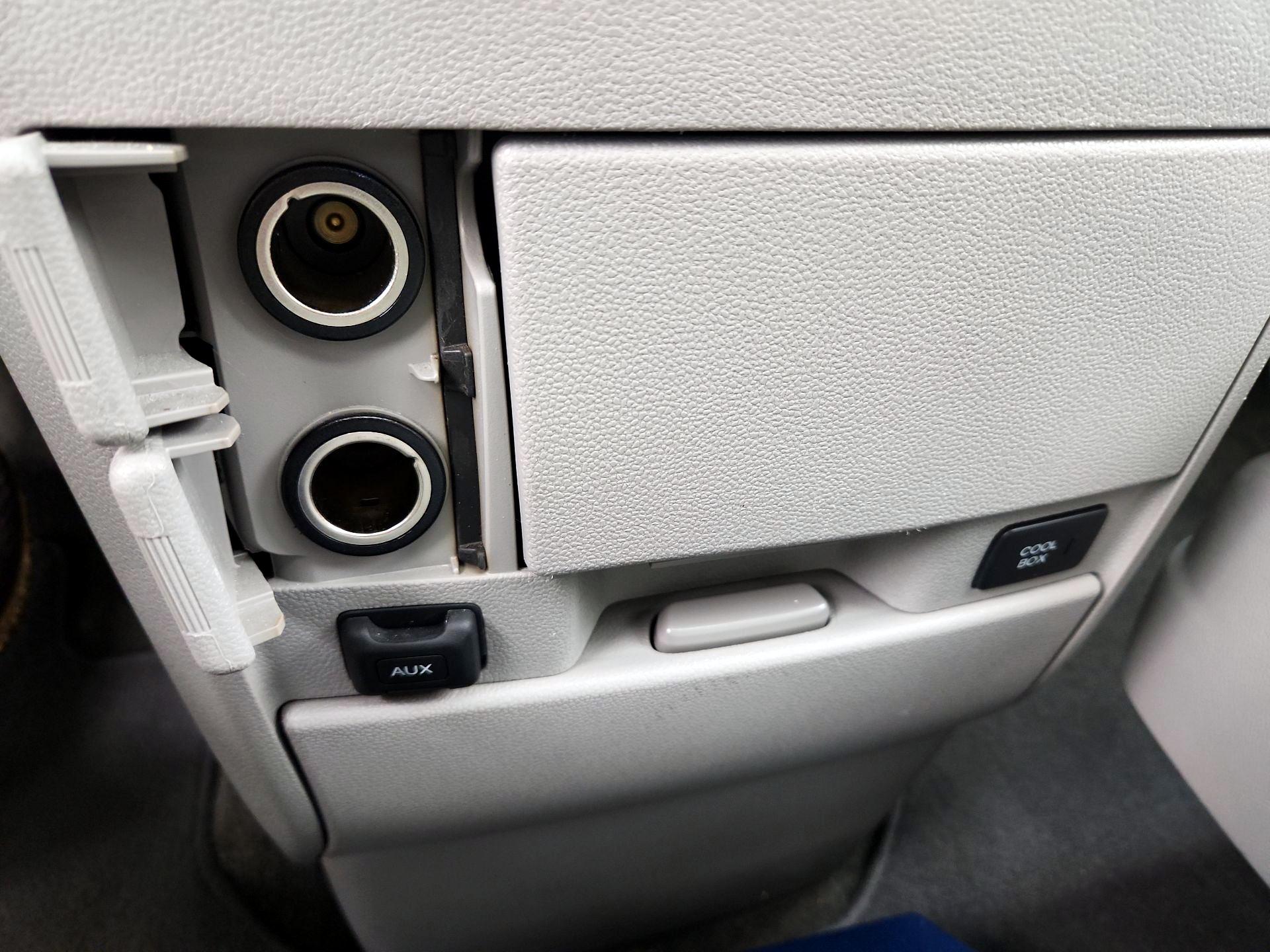 Thumbnail: 2013 Honda Odyssey - 18