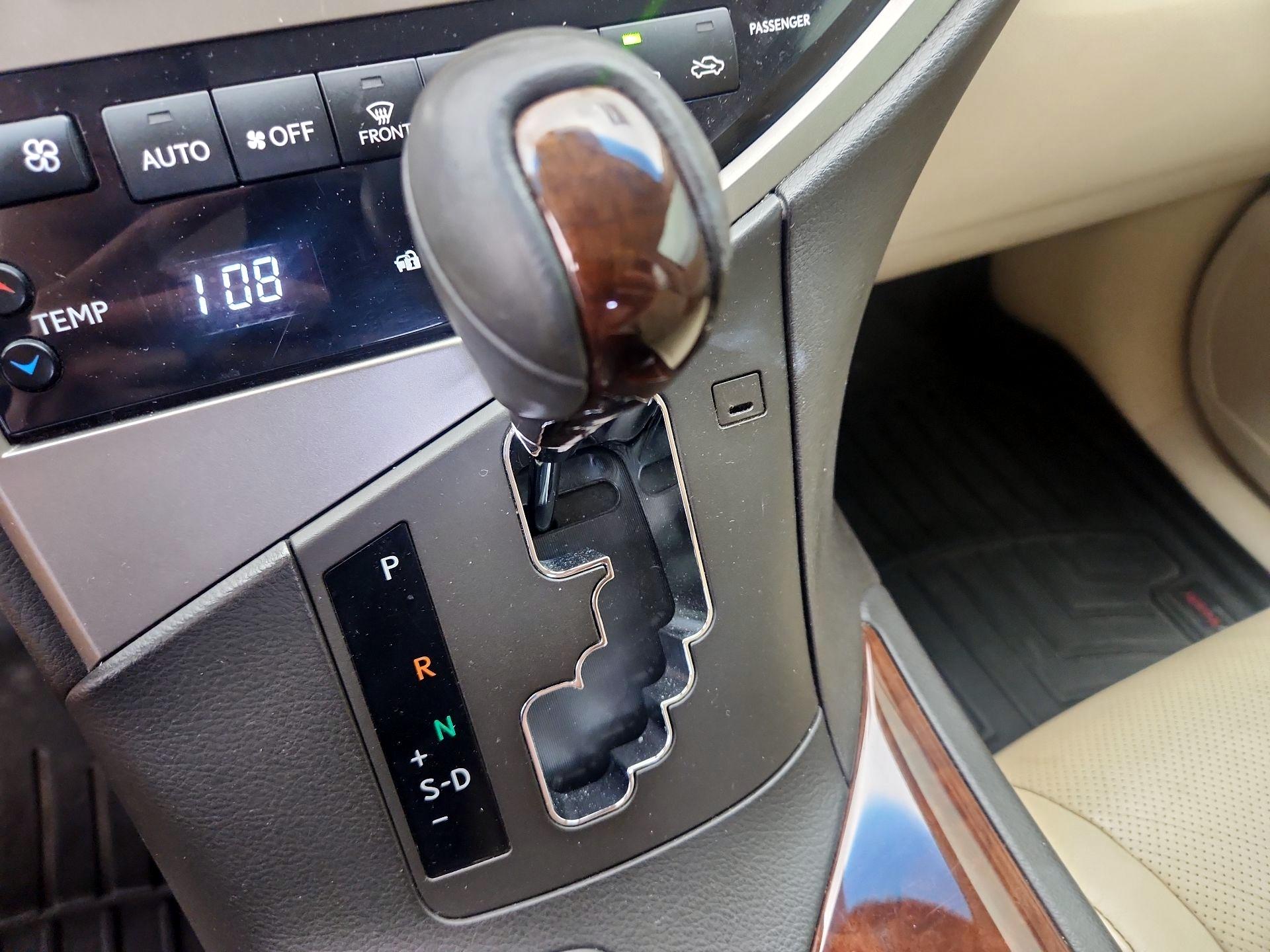 Thumbnail: 2015 Lexus RX - 17