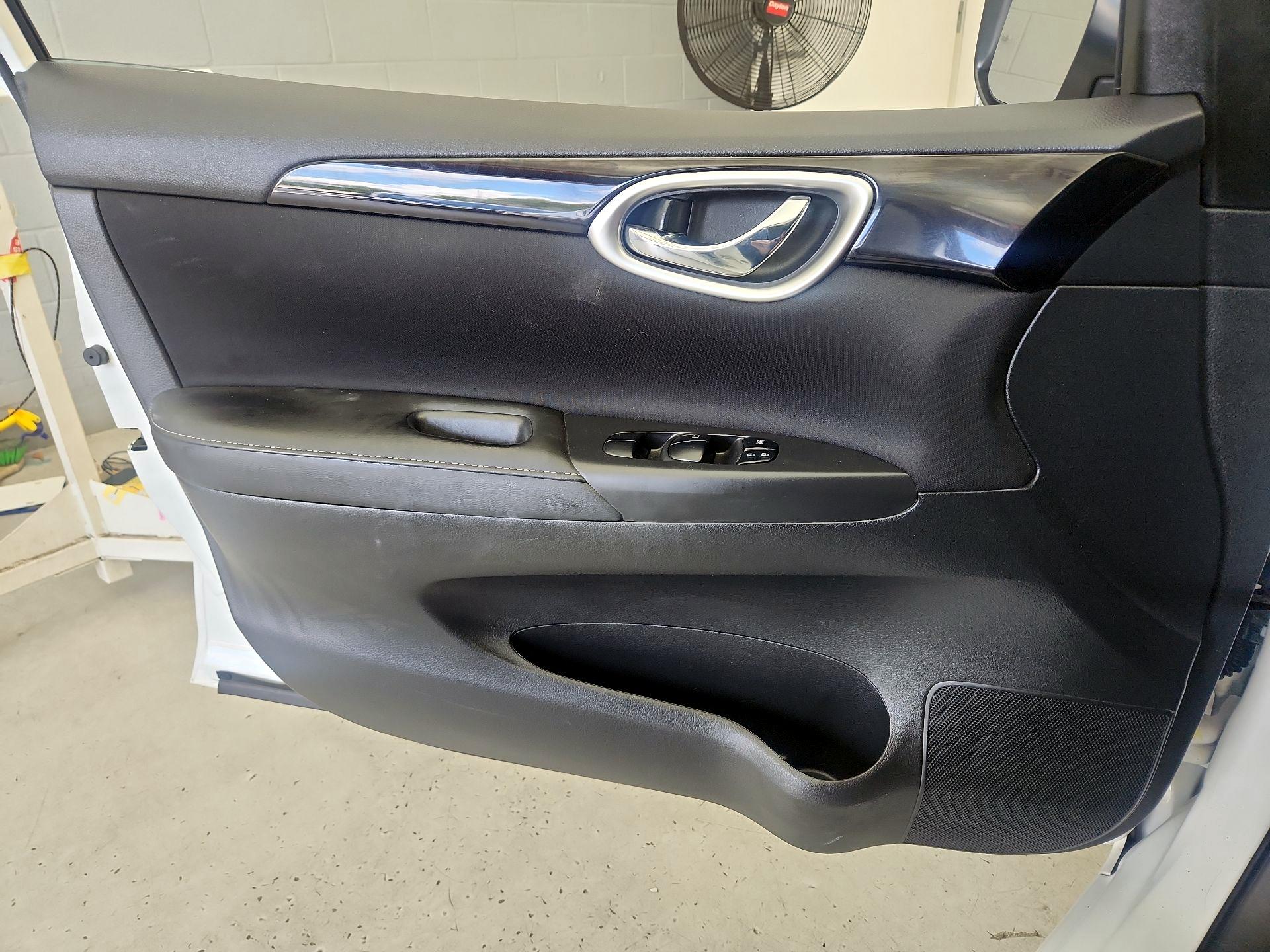 Thumbnail: 2019 Nissan Sentra - 12
