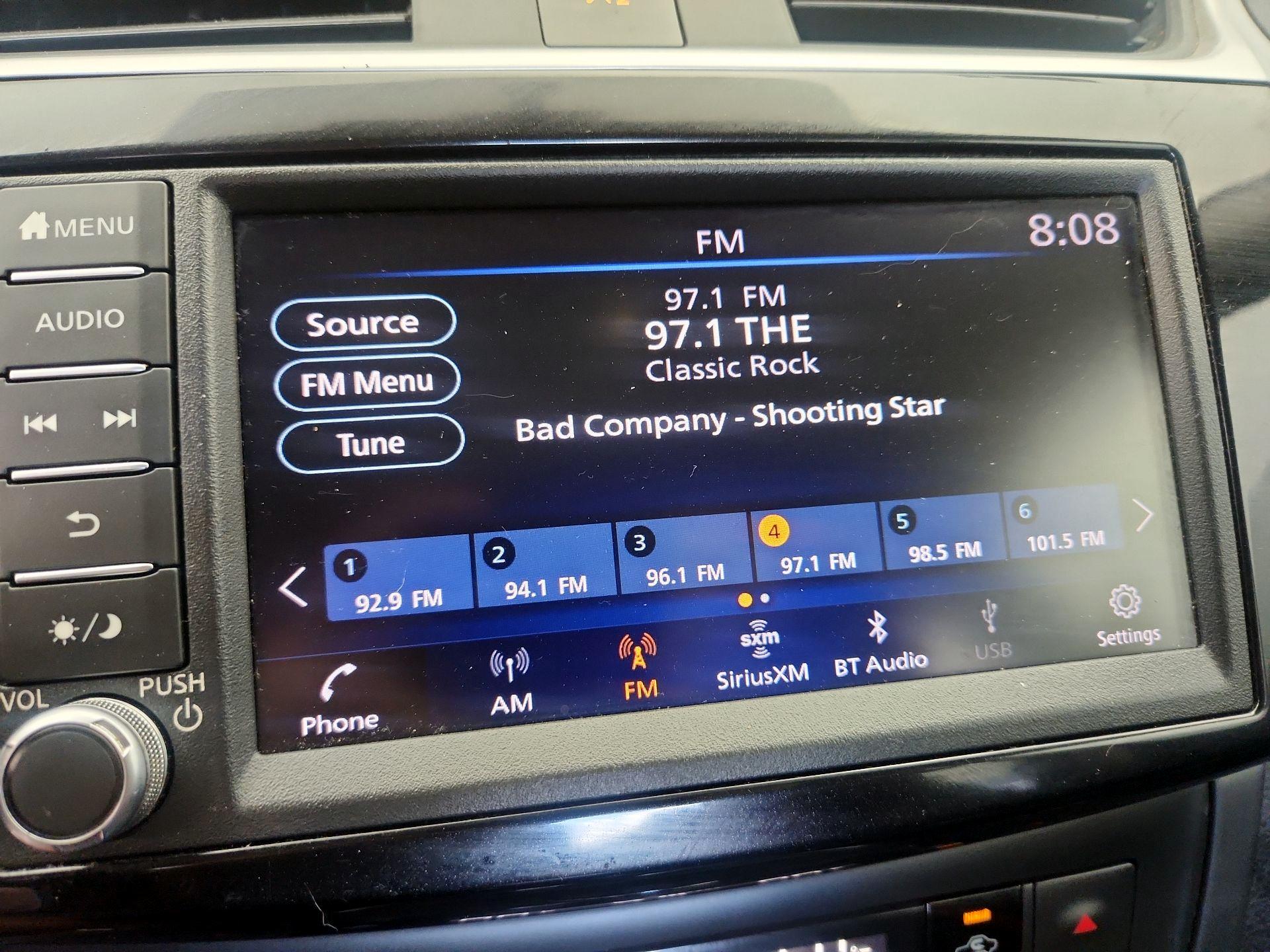 Thumbnail: 2019 Nissan Sentra - 15