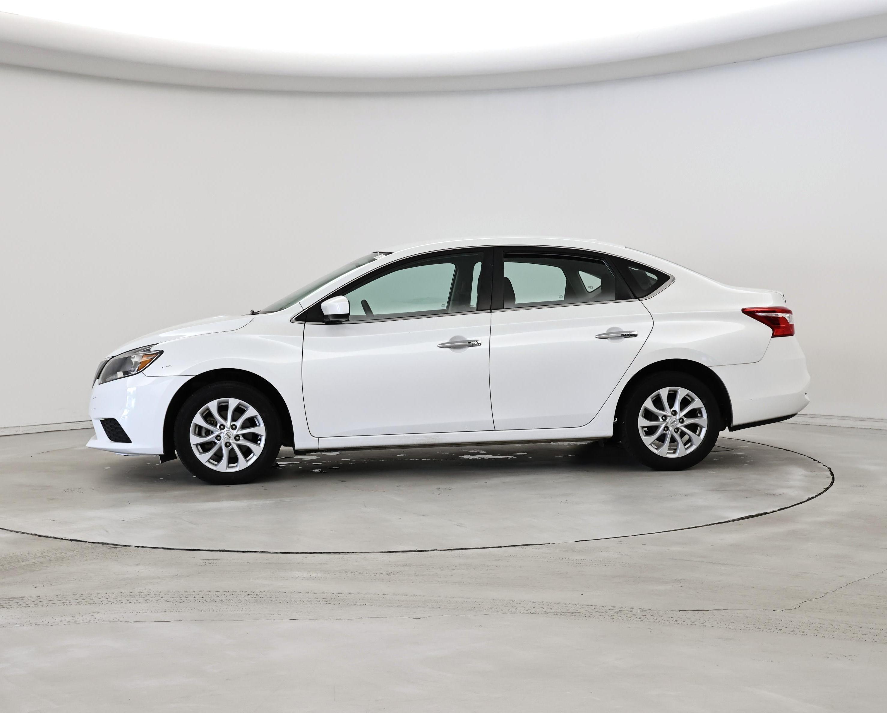 Thumbnail: 2019 Nissan Sentra - 3