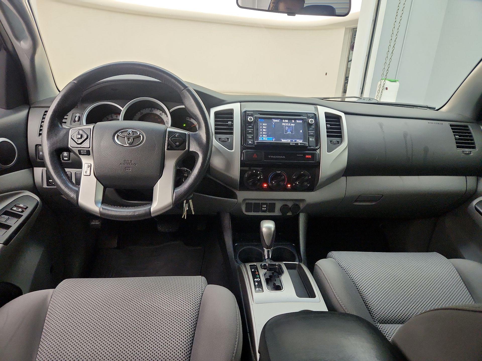 Thumbnail: 2015 Toyota Tacoma - 9