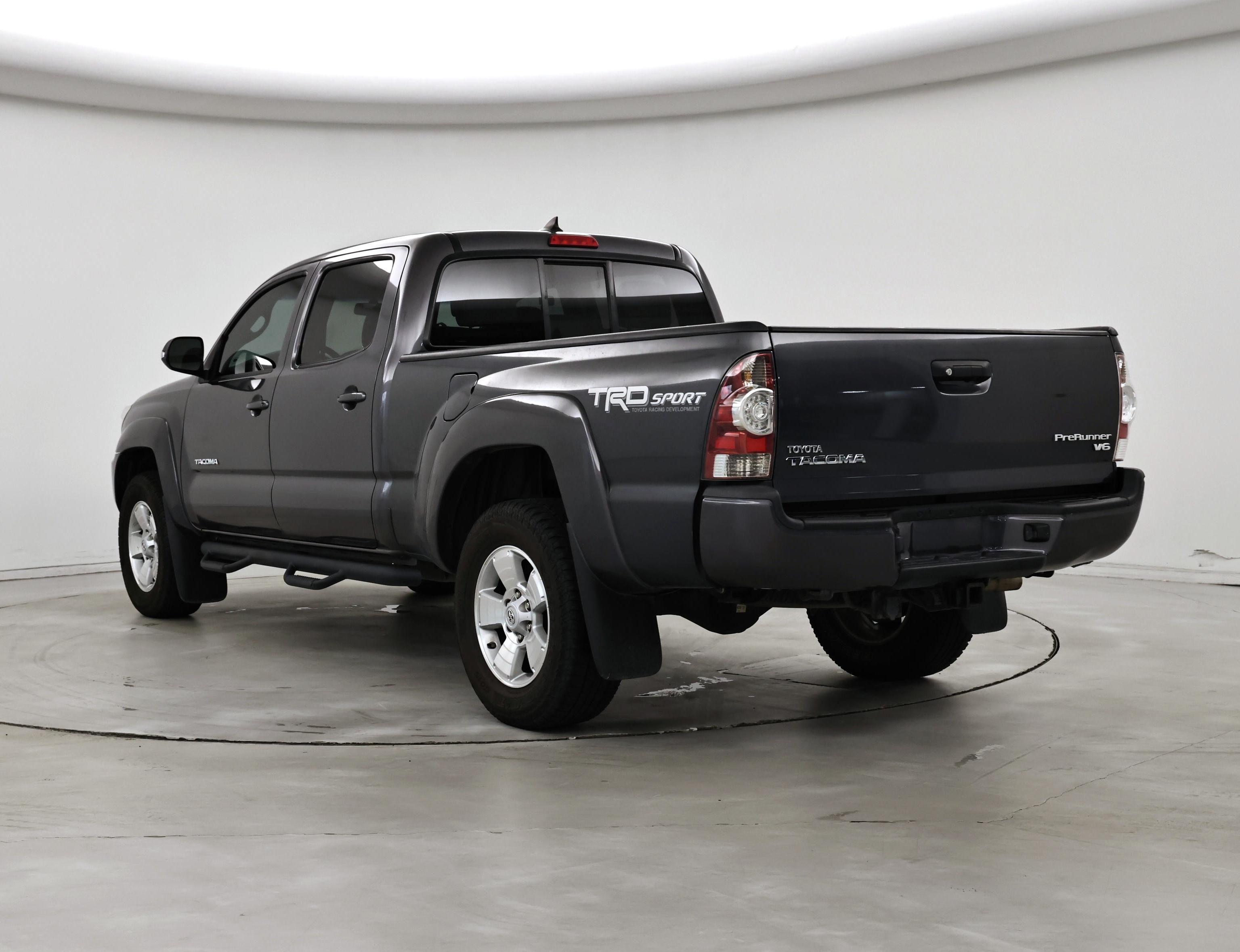 Thumbnail: 2015 Toyota Tacoma - 2