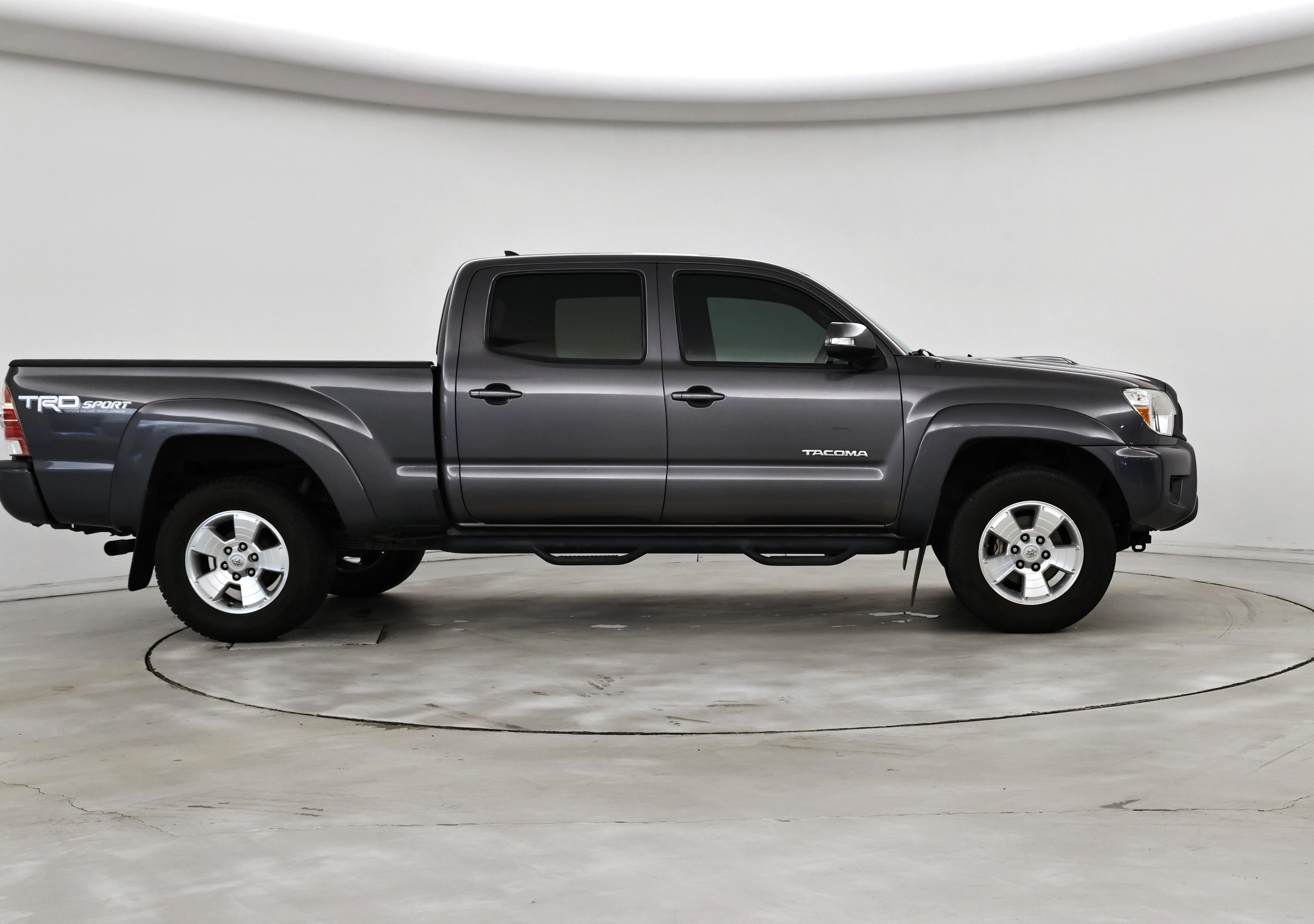 Thumbnail: 2015 Toyota Tacoma - 7
