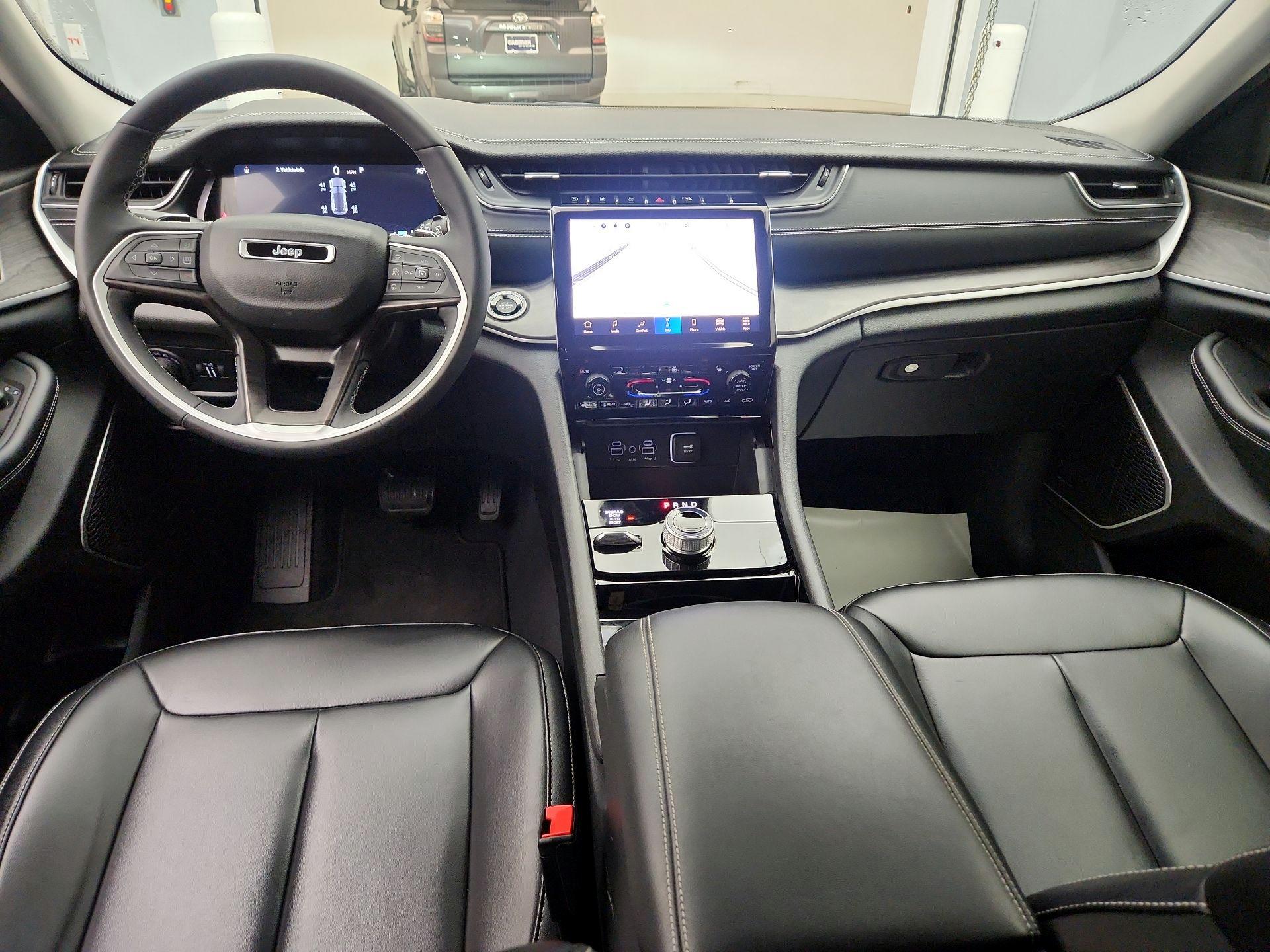 Thumbnail: 2023 Jeep Grand Cherokee - 9
