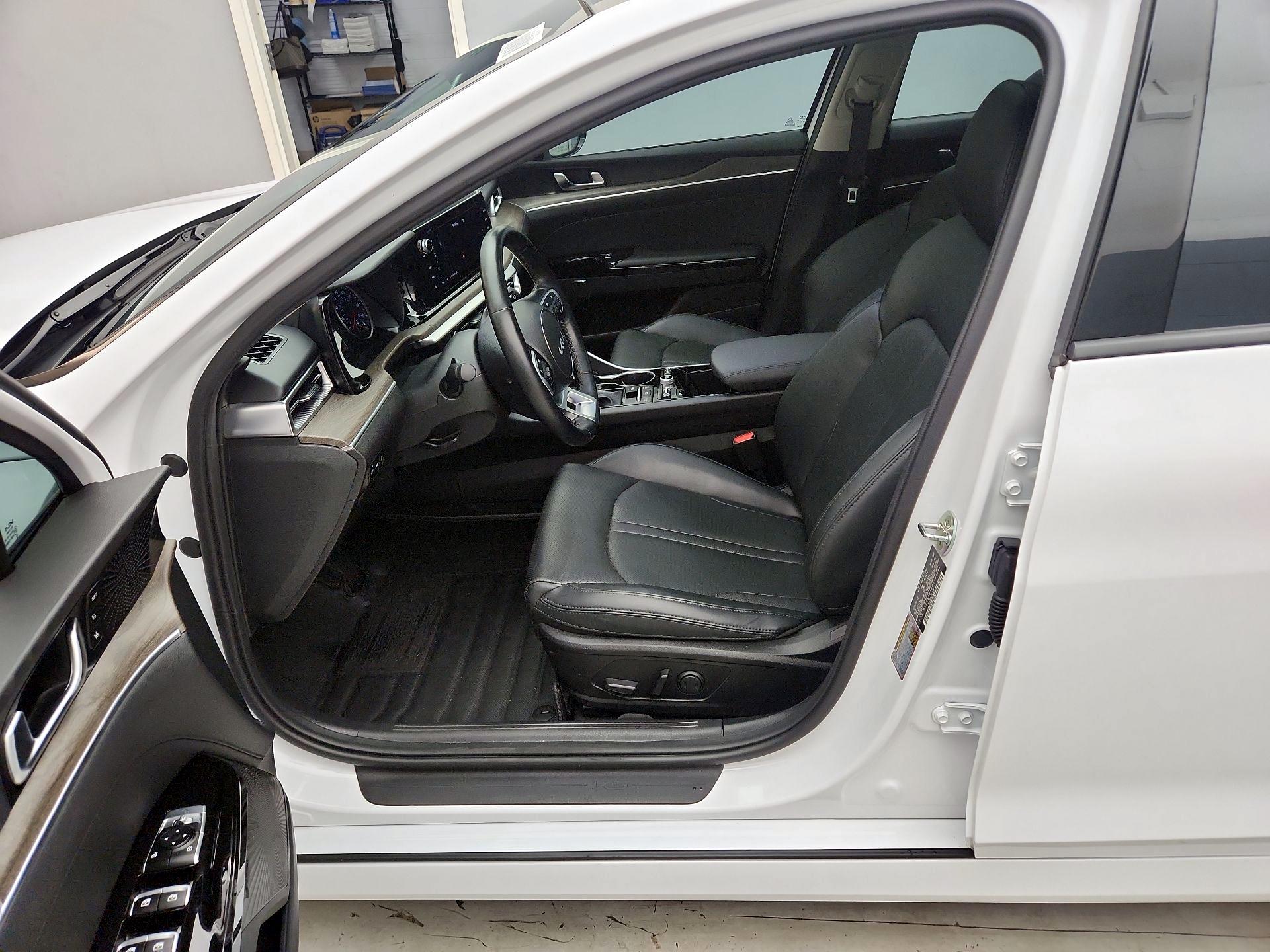 Thumbnail: 2023 Kia K5 - 11