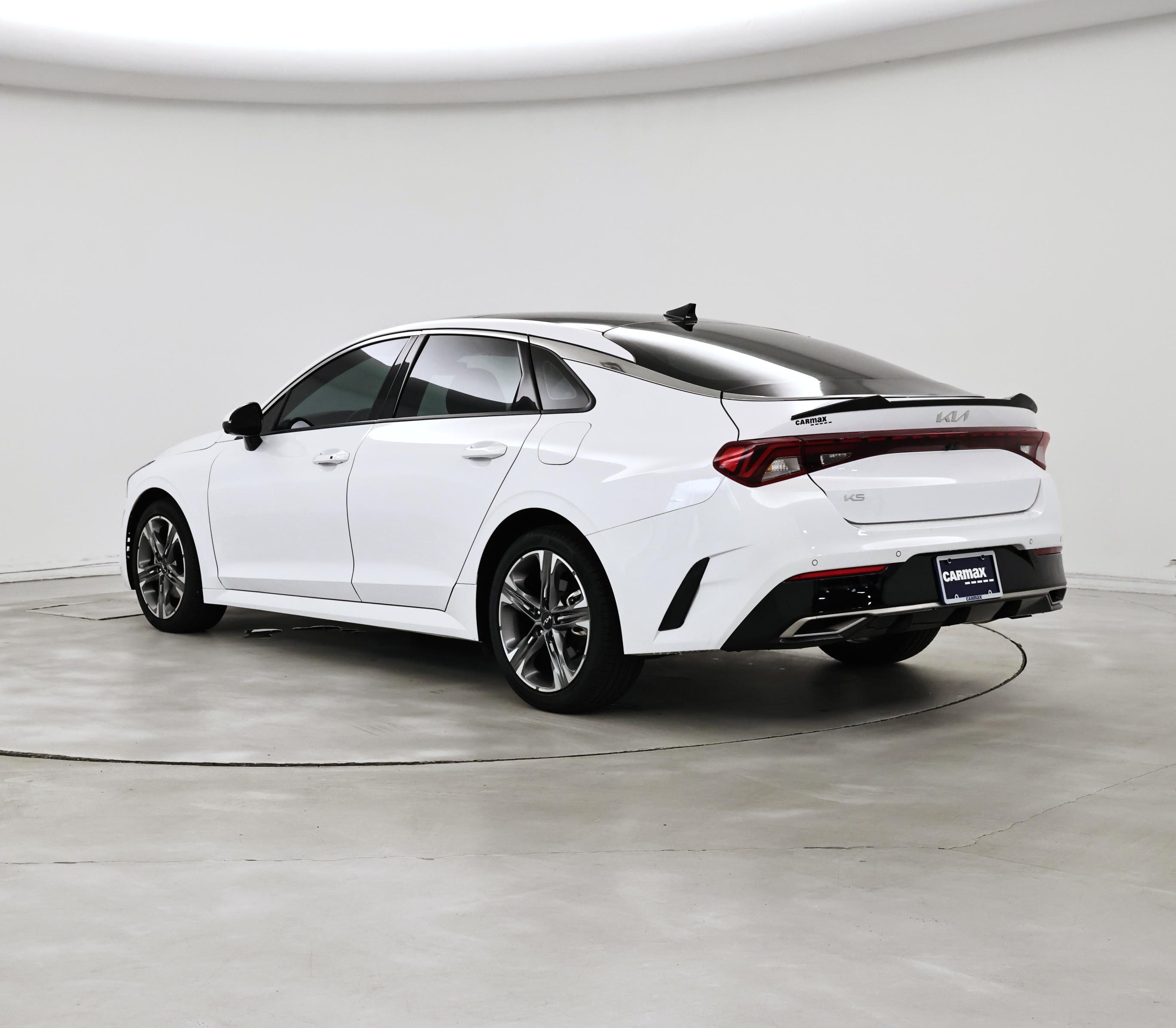 Thumbnail: 2023 Kia K5 - 2