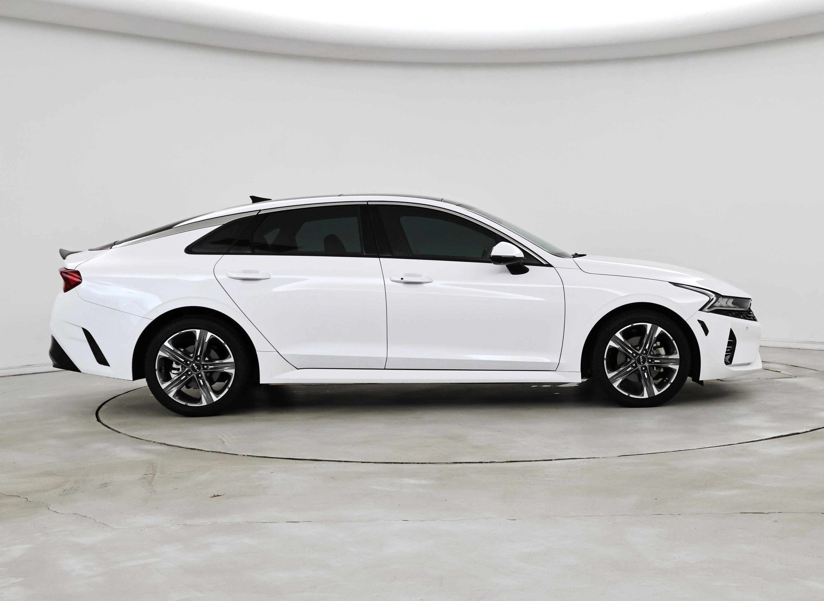 Thumbnail: 2023 Kia K5 - 7