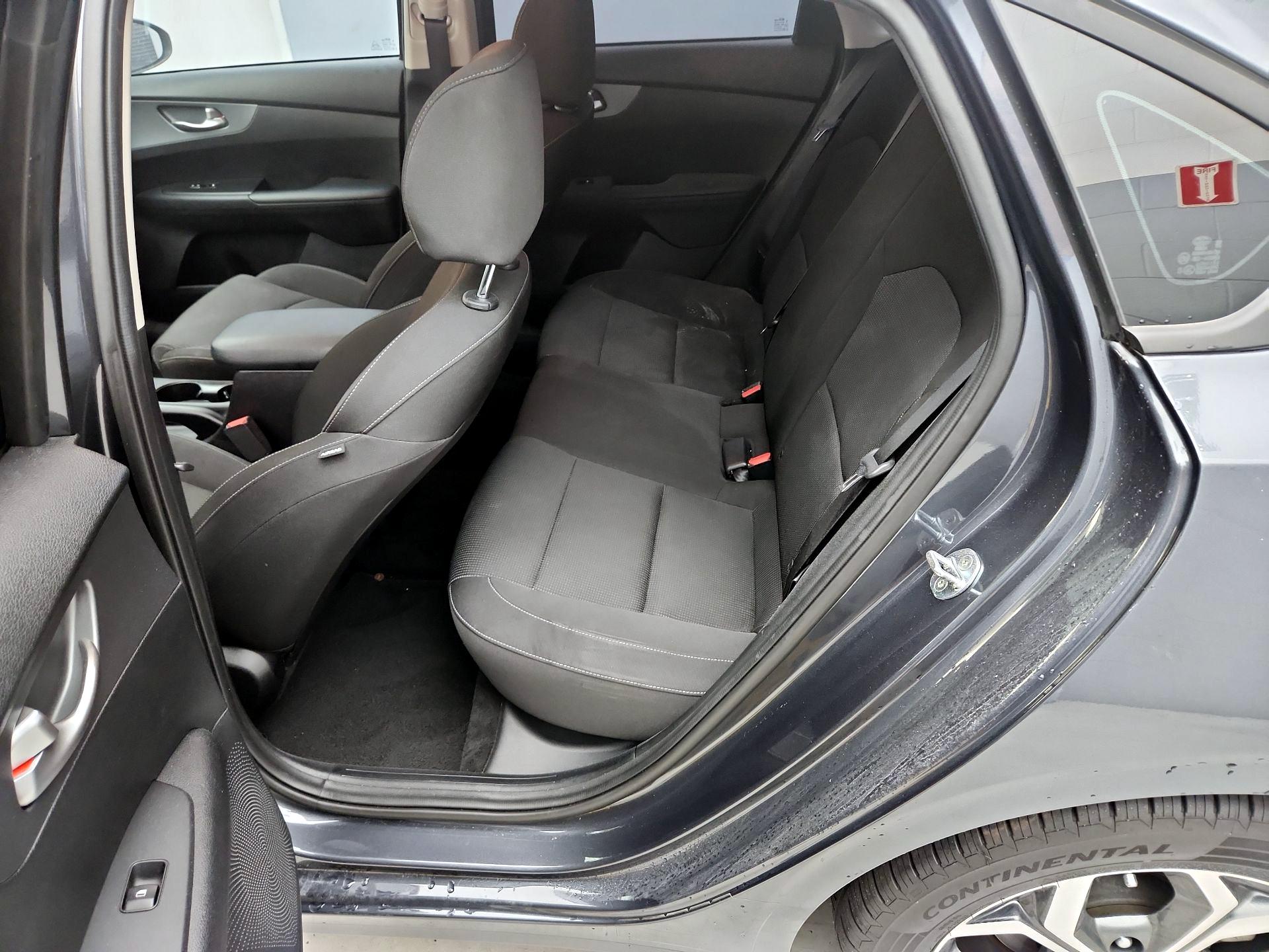 Thumbnail: 2021 Kia Forte - 19