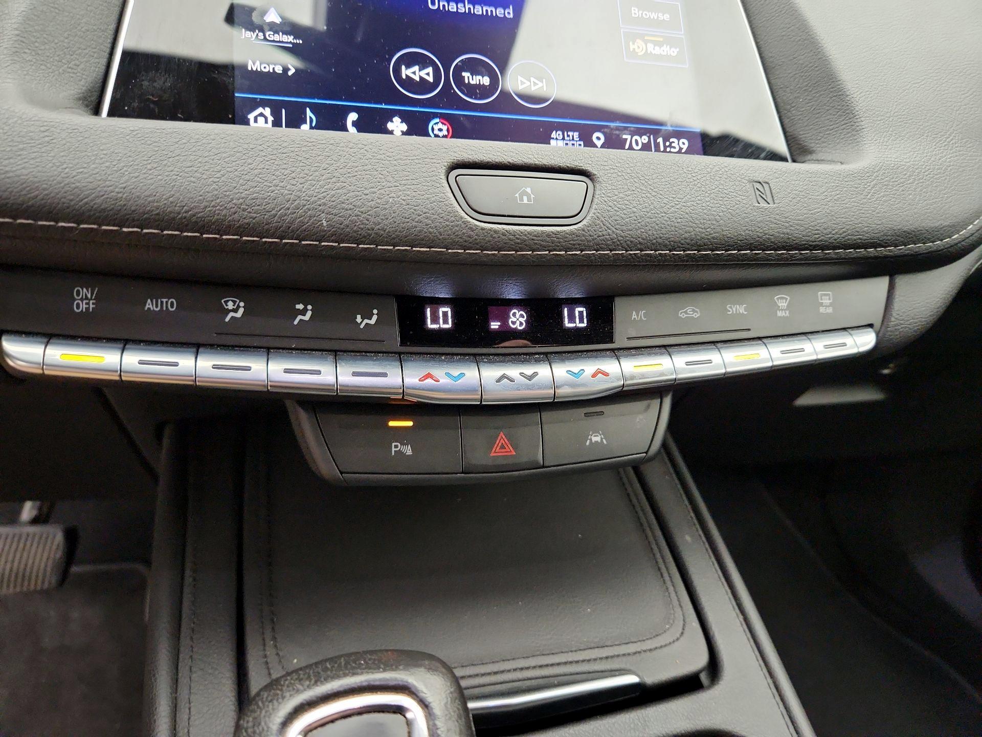 Thumbnail: 2019 Cadillac XT4 - 17