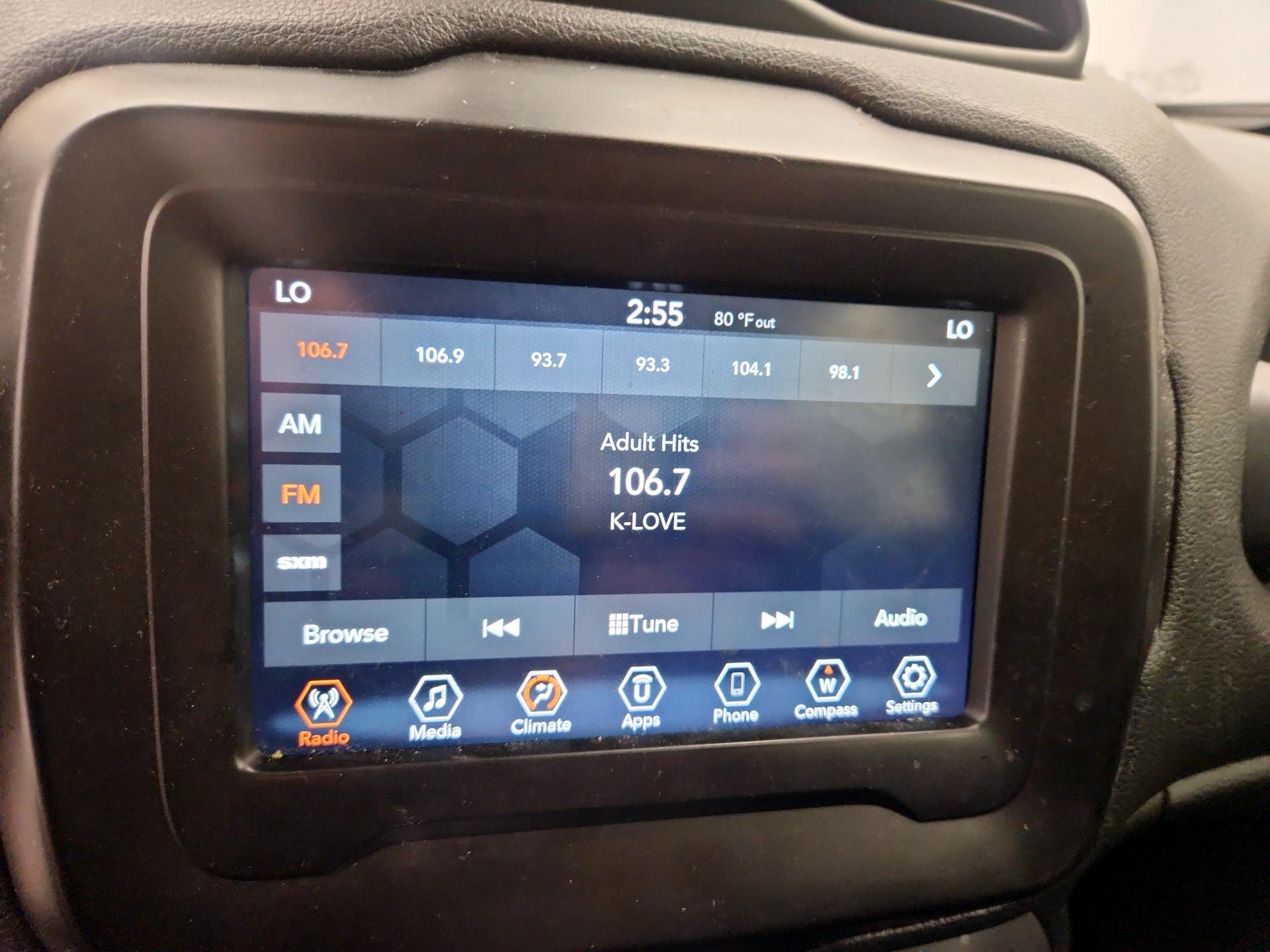 Thumbnail: 2020 Jeep Renegade - 16