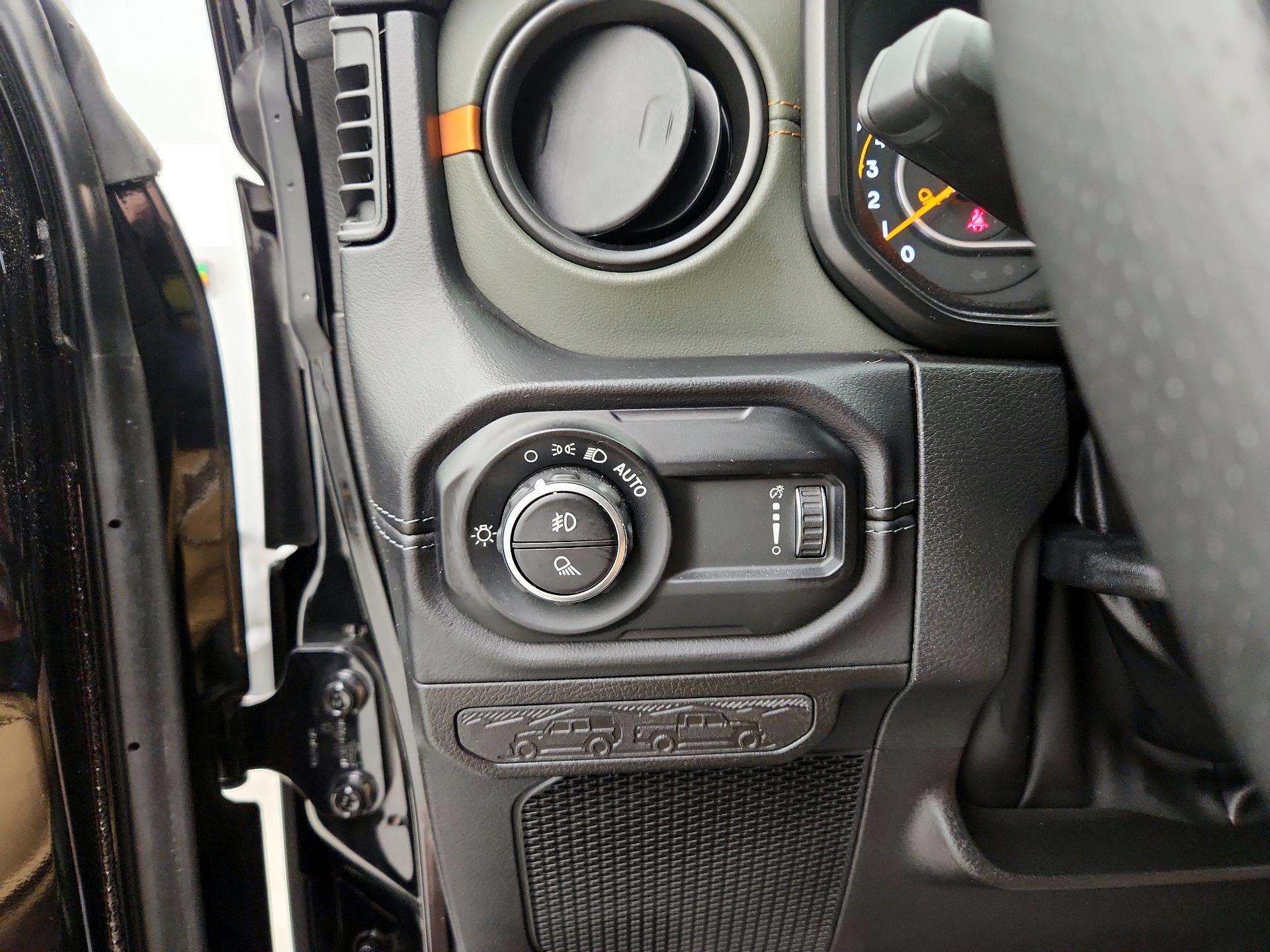Thumbnail: 2024 Jeep Gladiator - 13