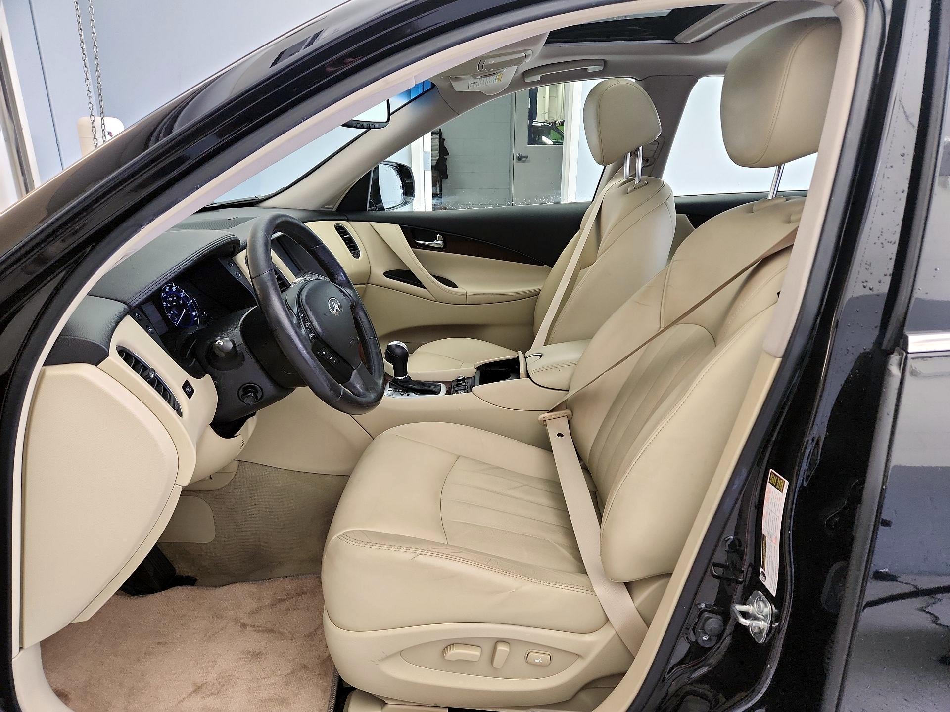 Thumbnail: 2016 INFINITI QX50 - 11