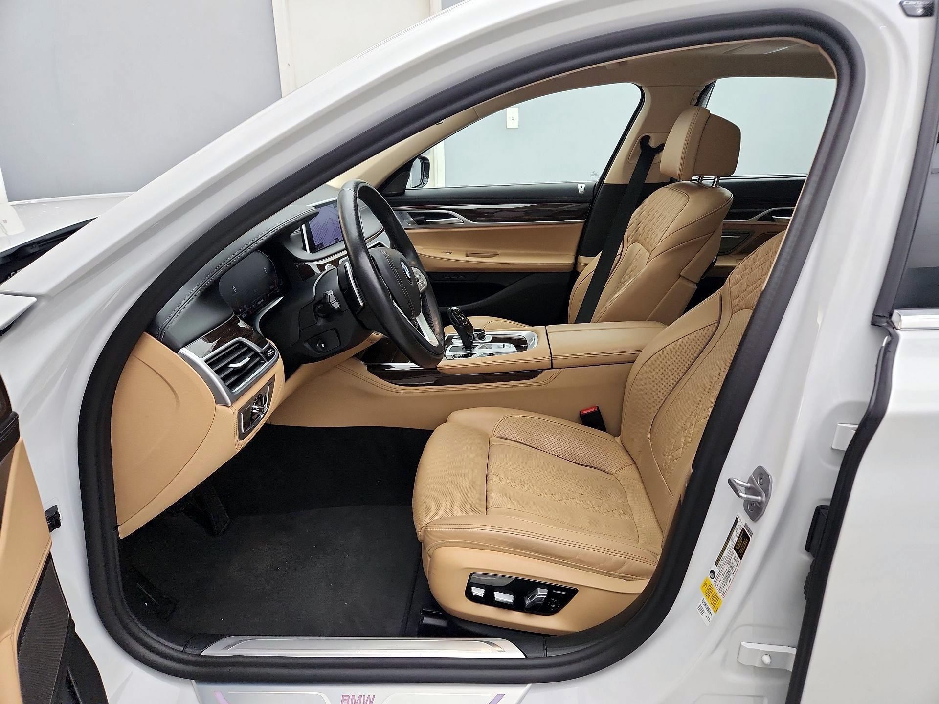 Thumbnail: 2022 BMW 7 Series - 11