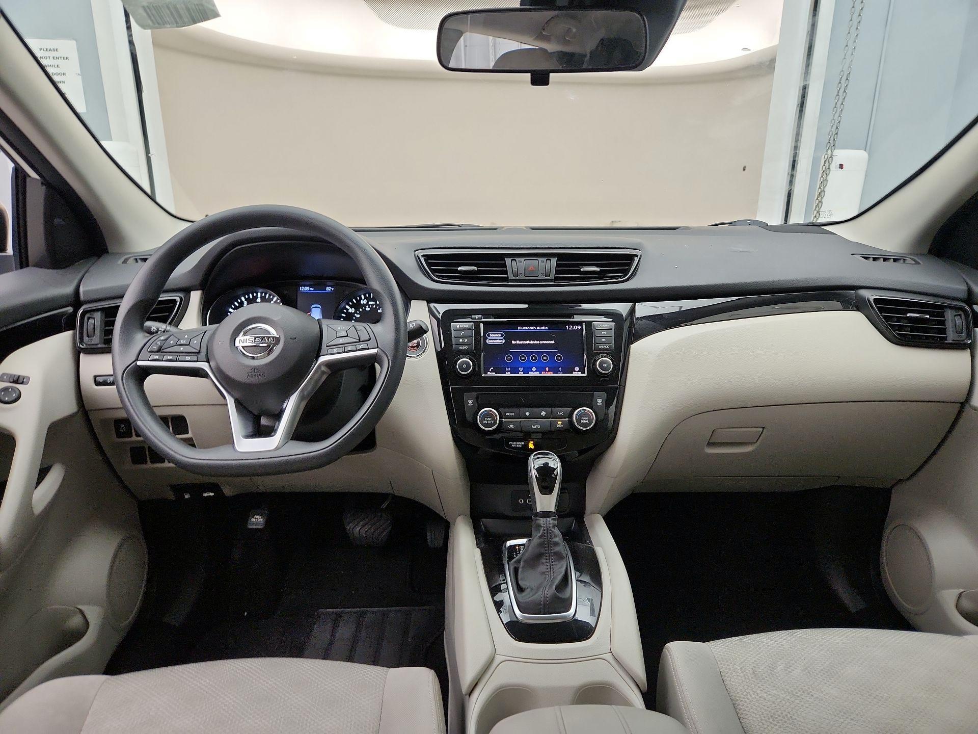 Thumbnail: 2020 Nissan Rogue - 9