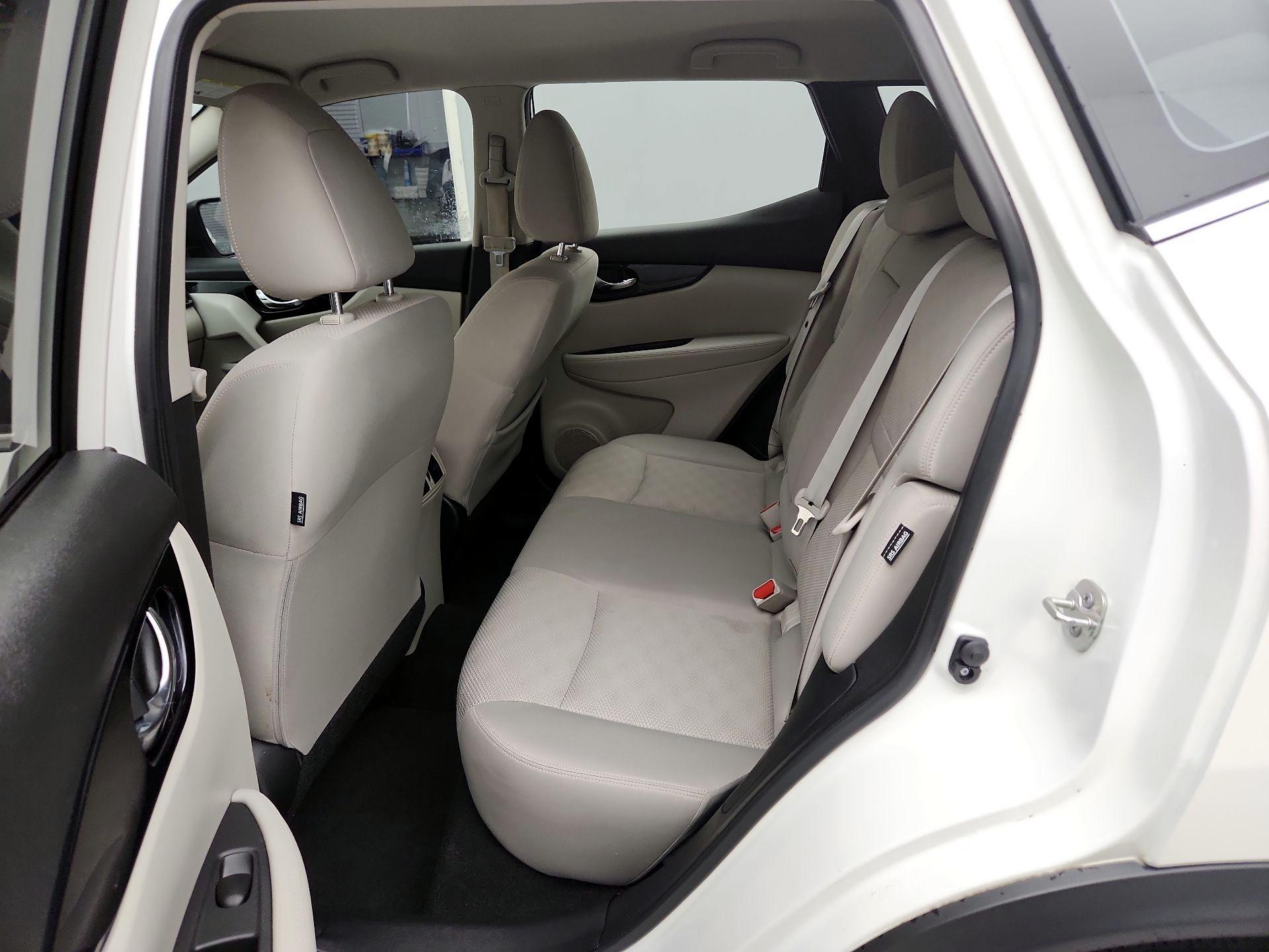 Thumbnail: 2020 Nissan Rogue - 19
